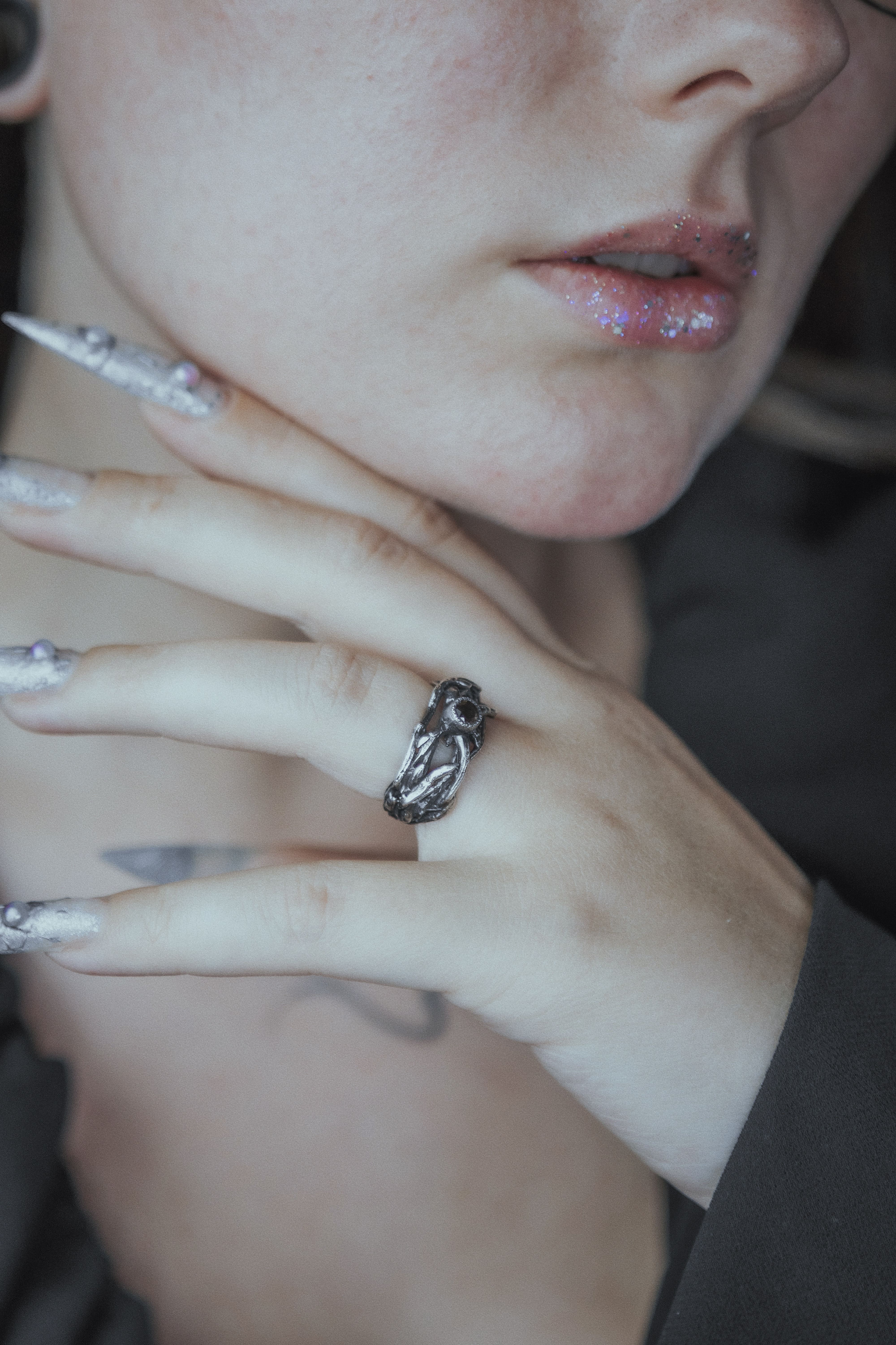Ring with branches and stone