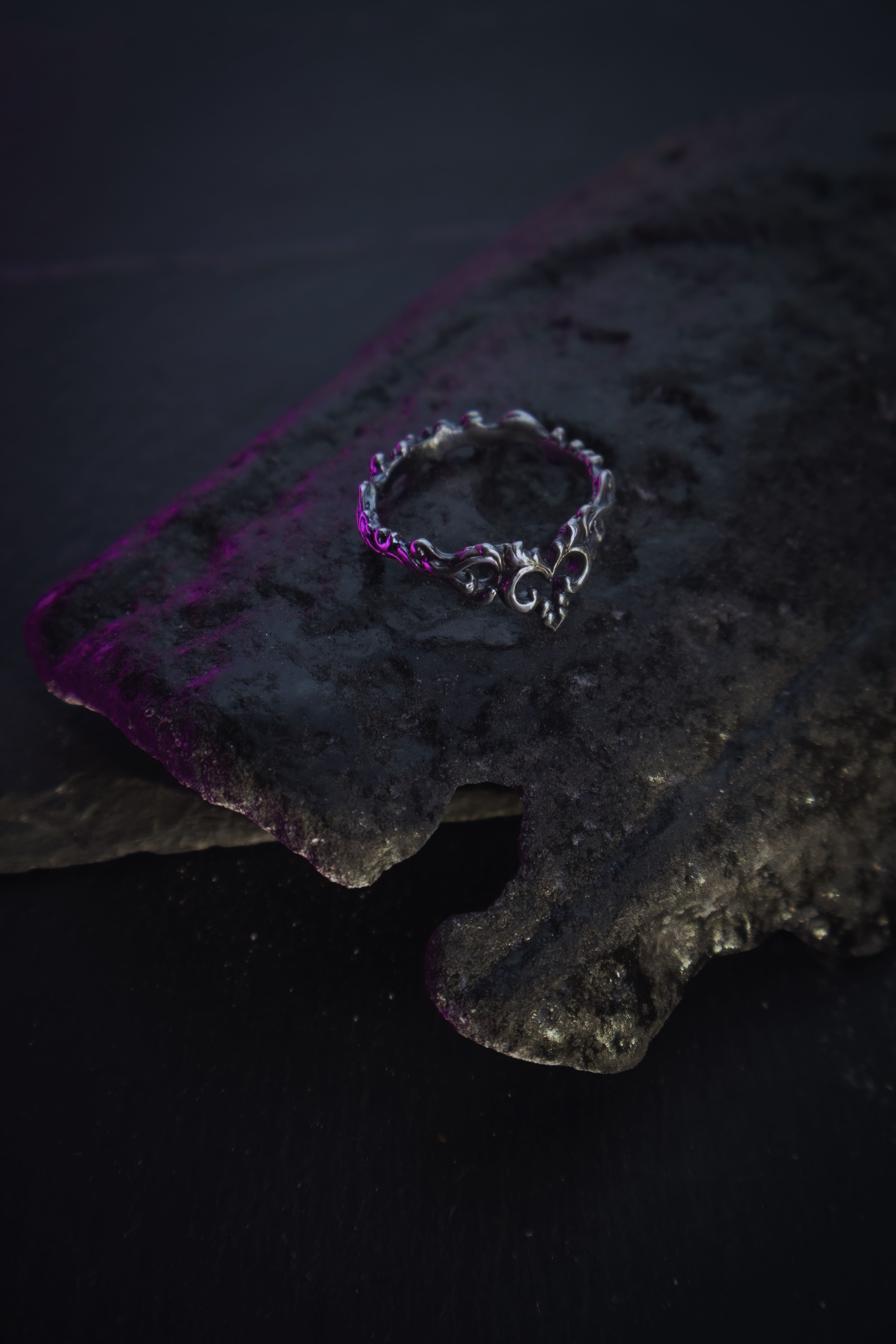 Gothic Heart Ring