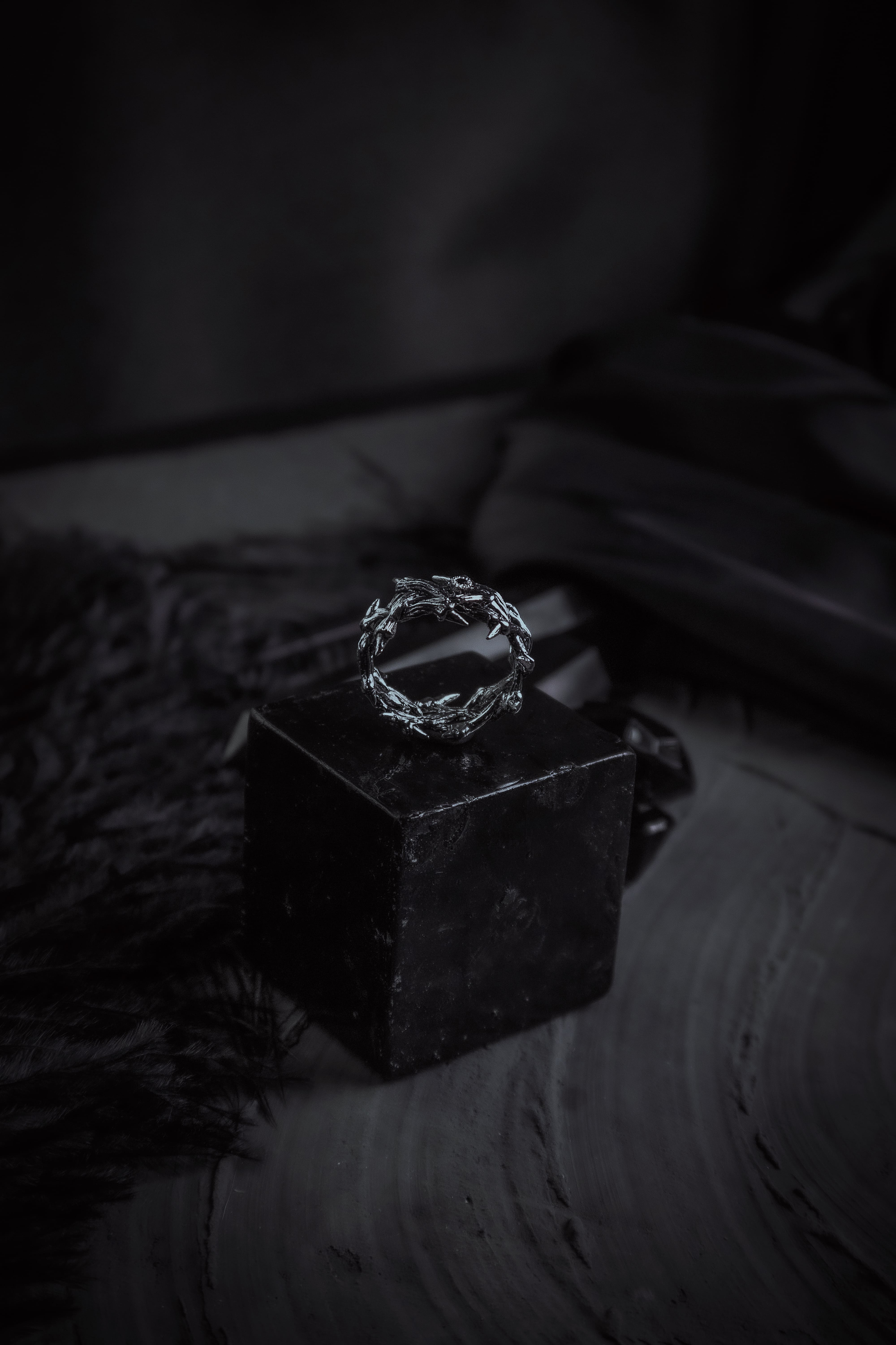 Crown of Thorns ring with stone