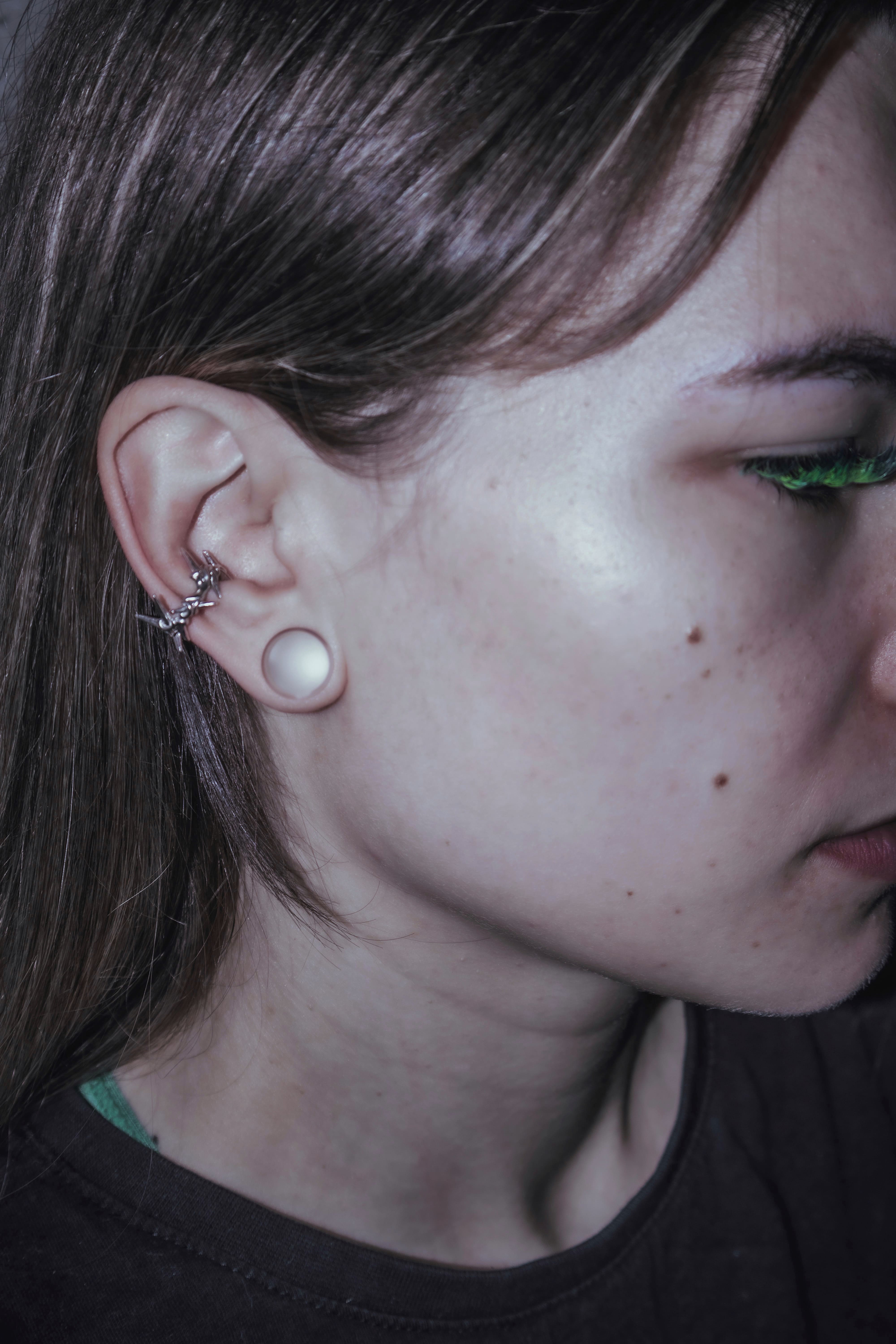 Thorn ear cuff