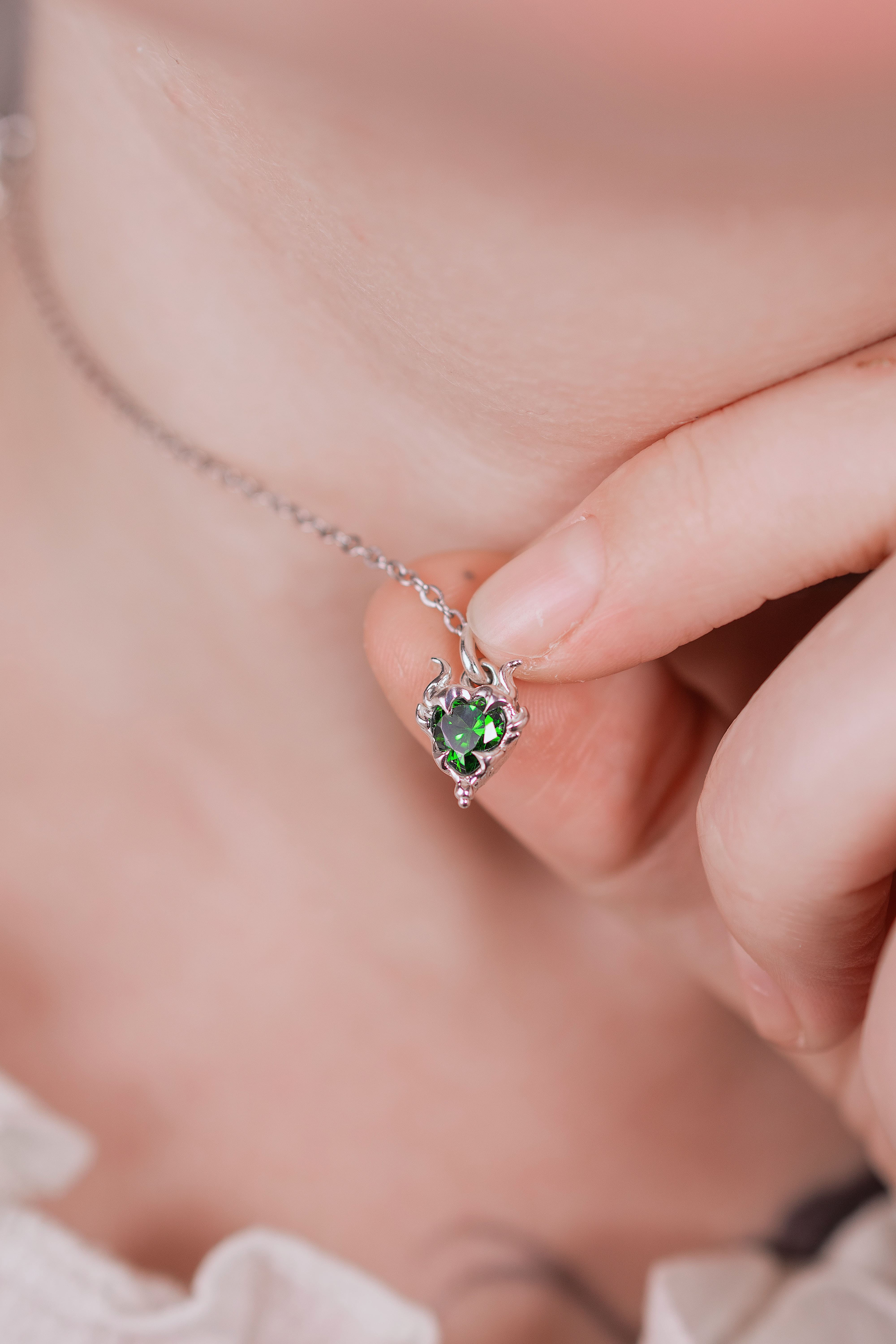 Green Lyra Pendant