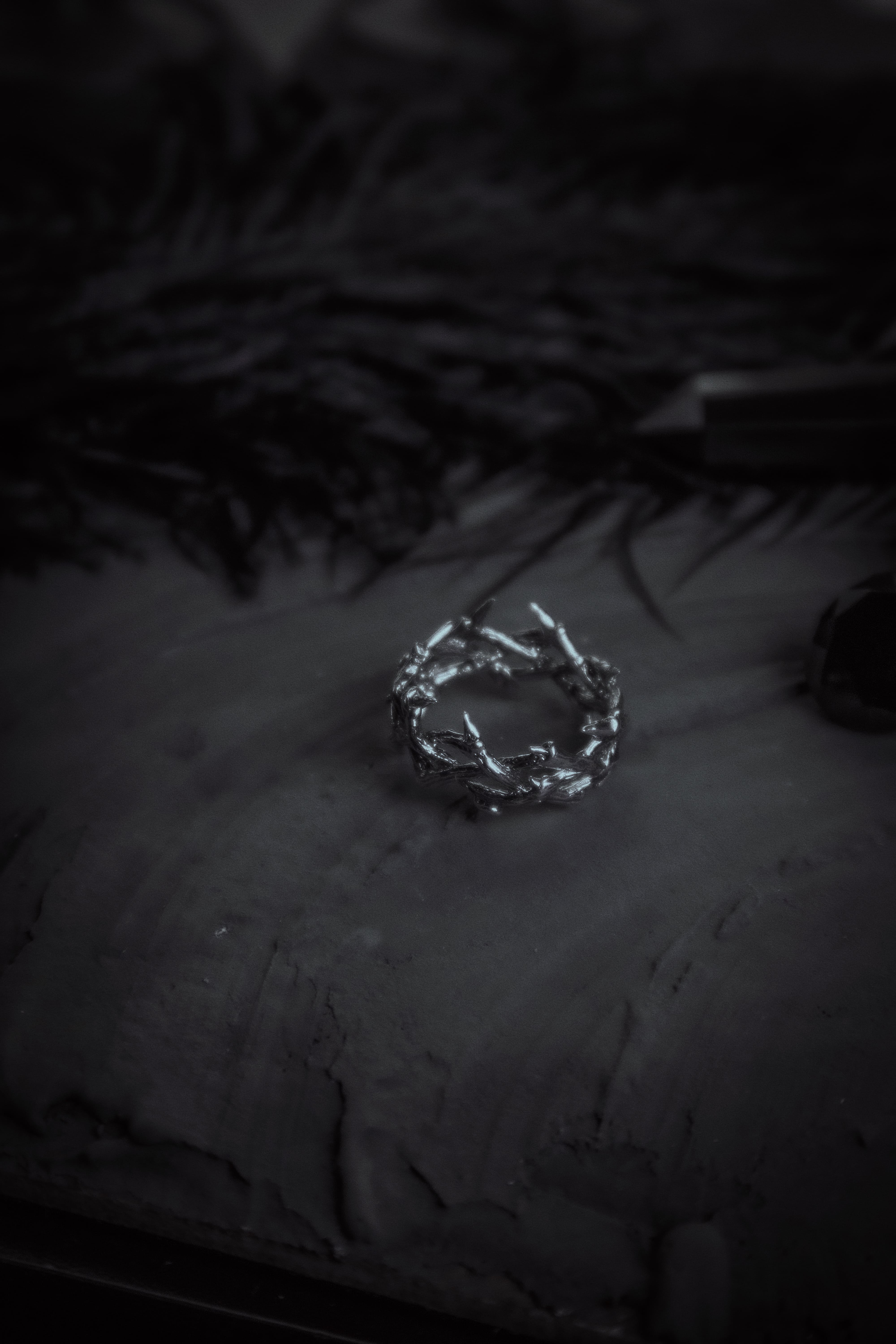 Crown of Thorns ring with stone