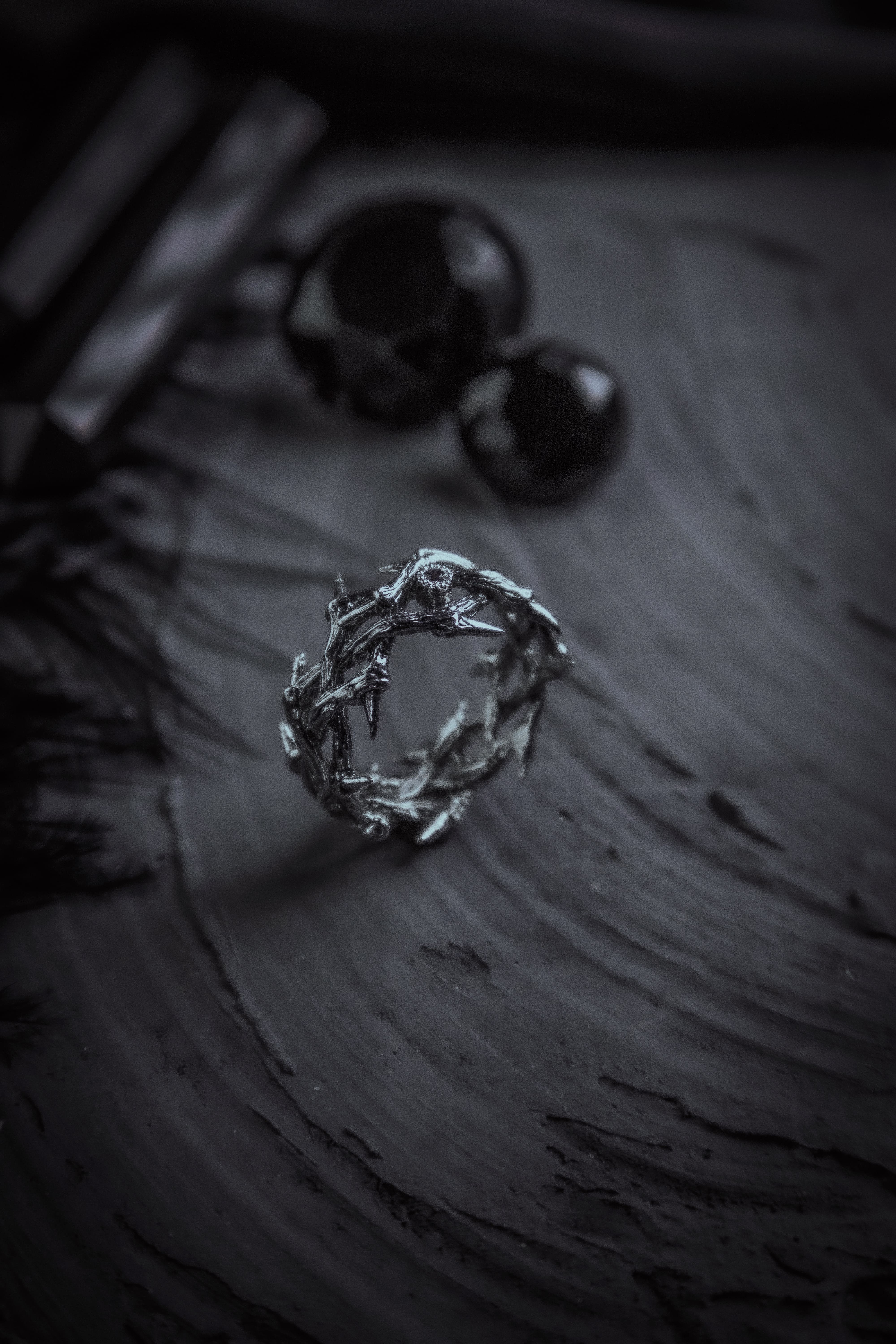 Crown of Thorns ring with stone