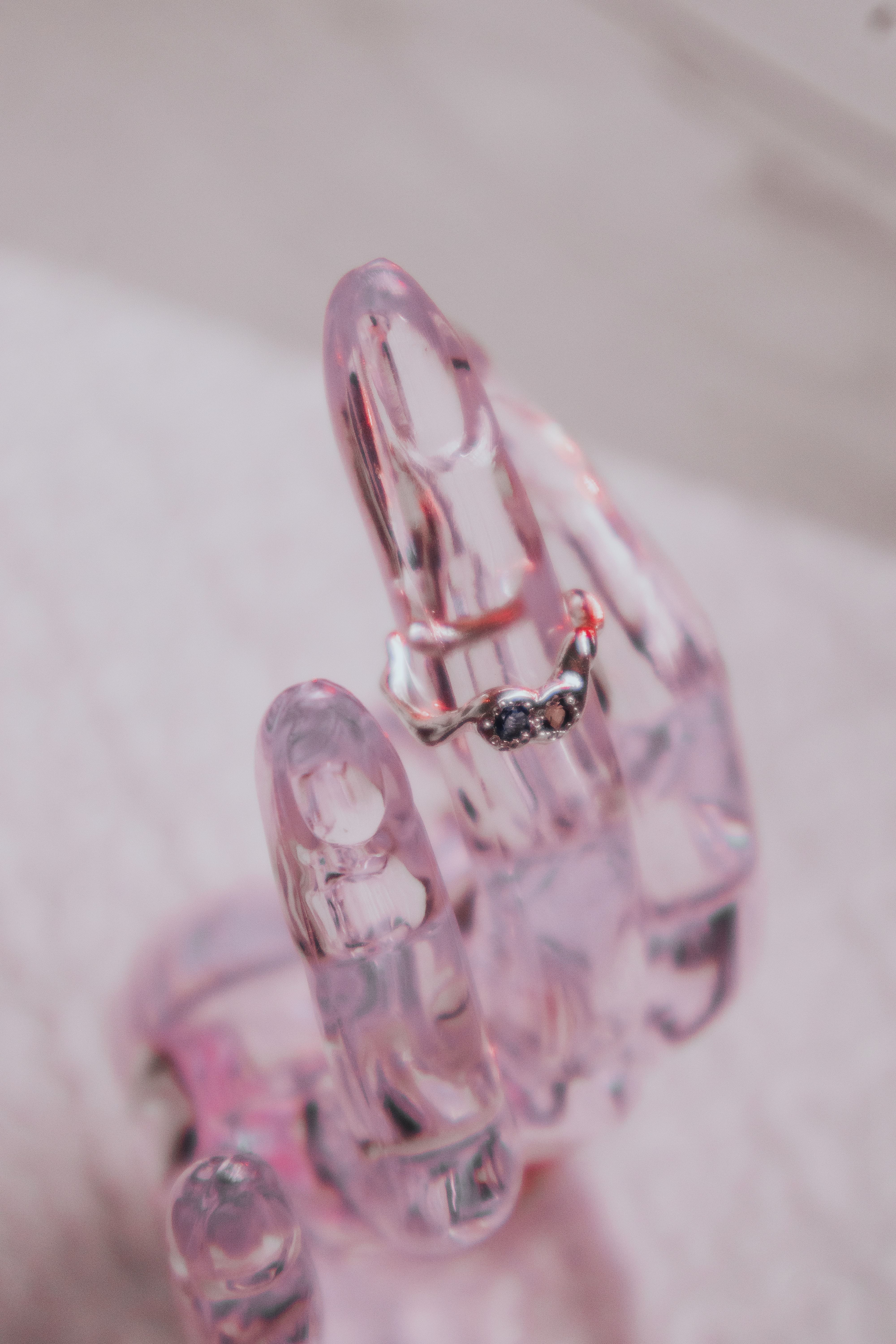 Minimalistic ring with stones