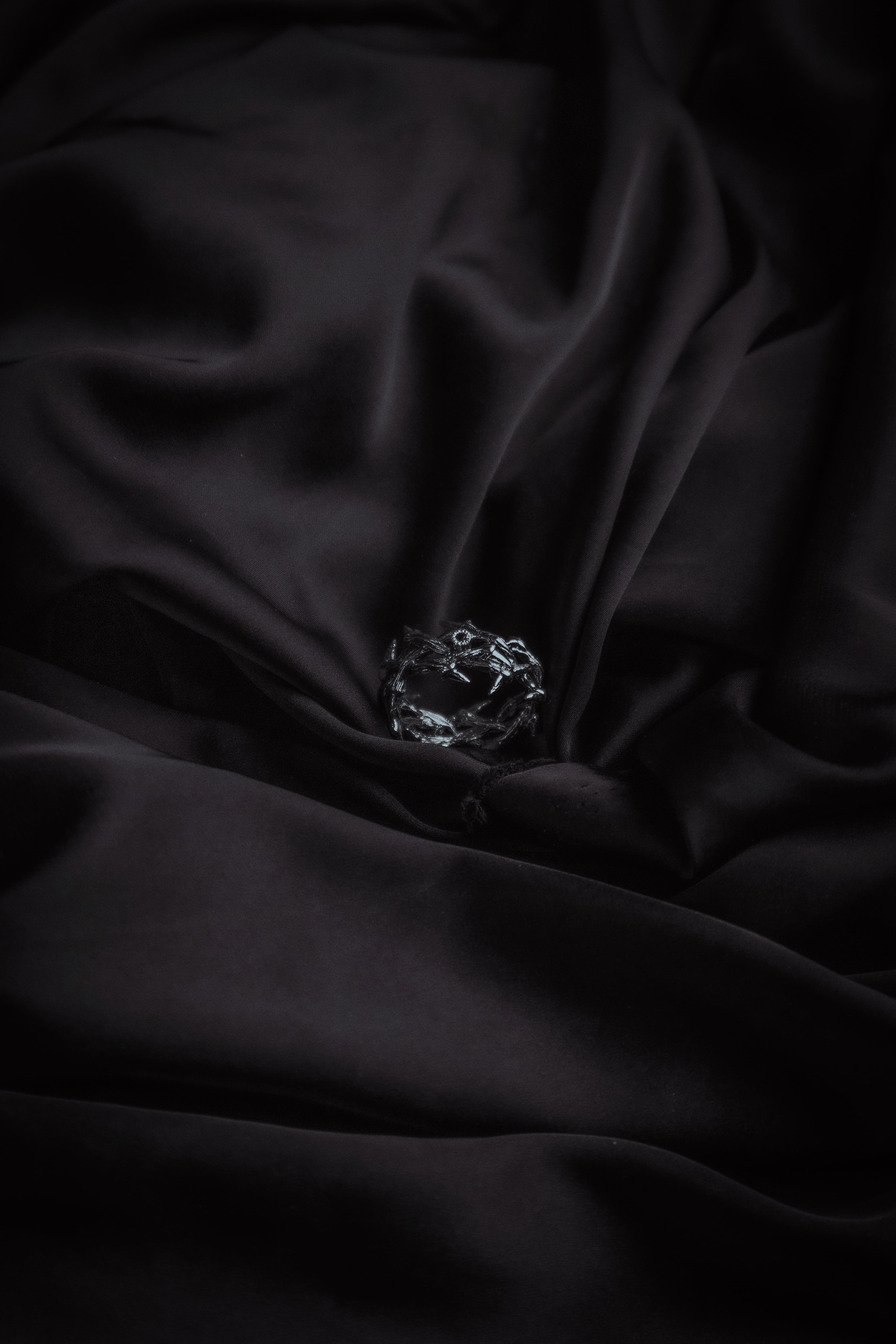 Crown of Thorns ring with stone