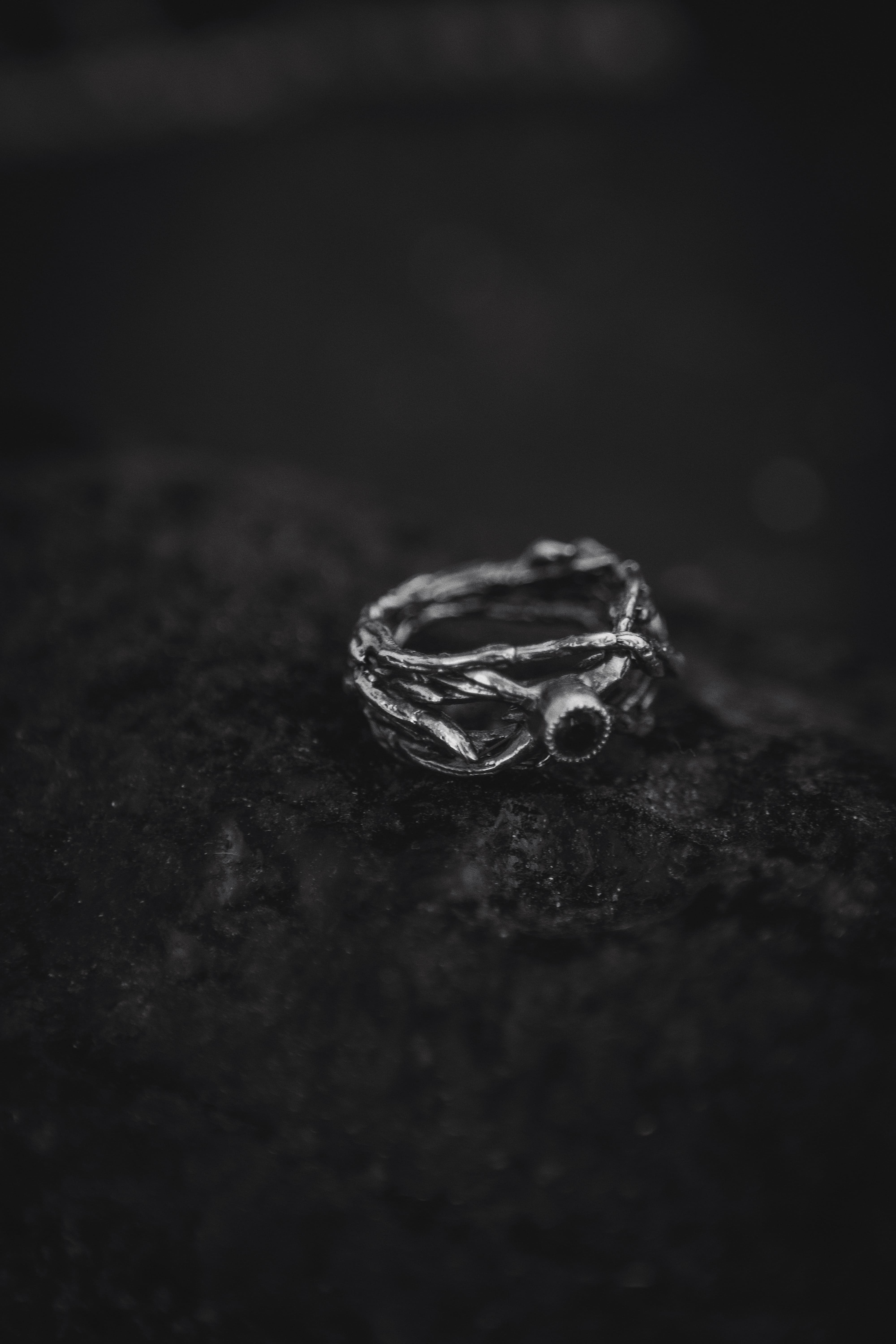 Ring with branches and stone