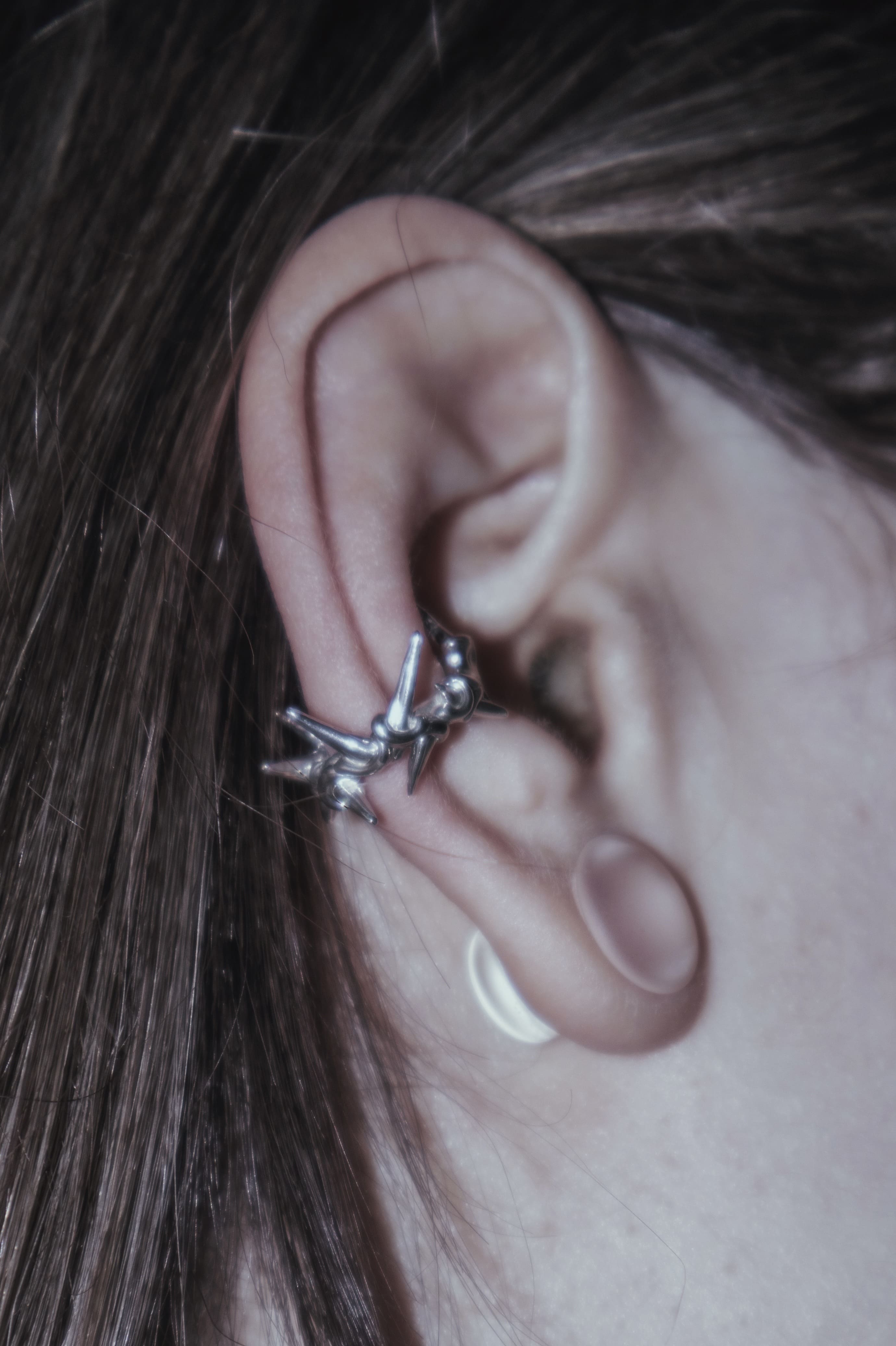 Thorn ear cuff