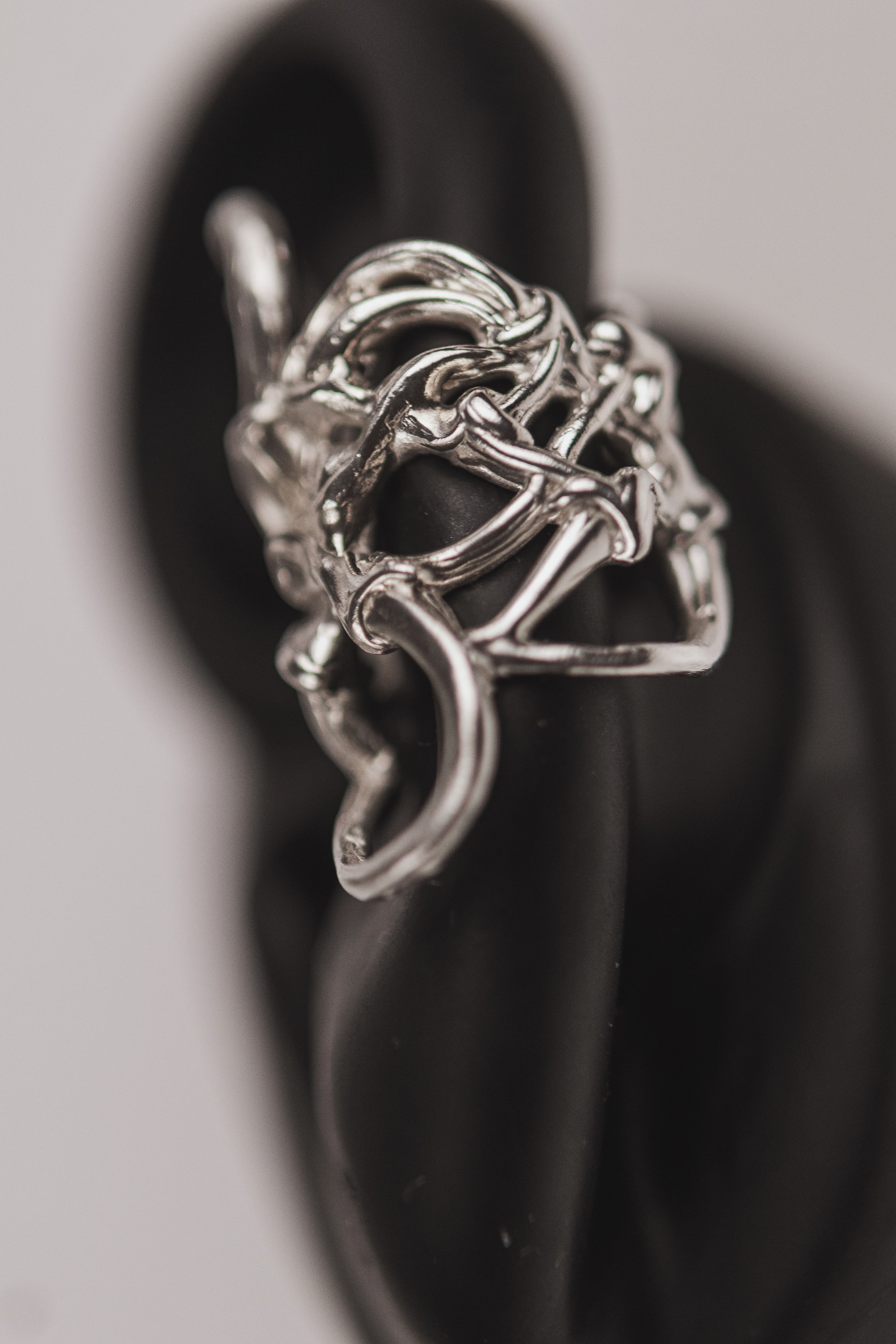 Chunky Thorn ear cuff