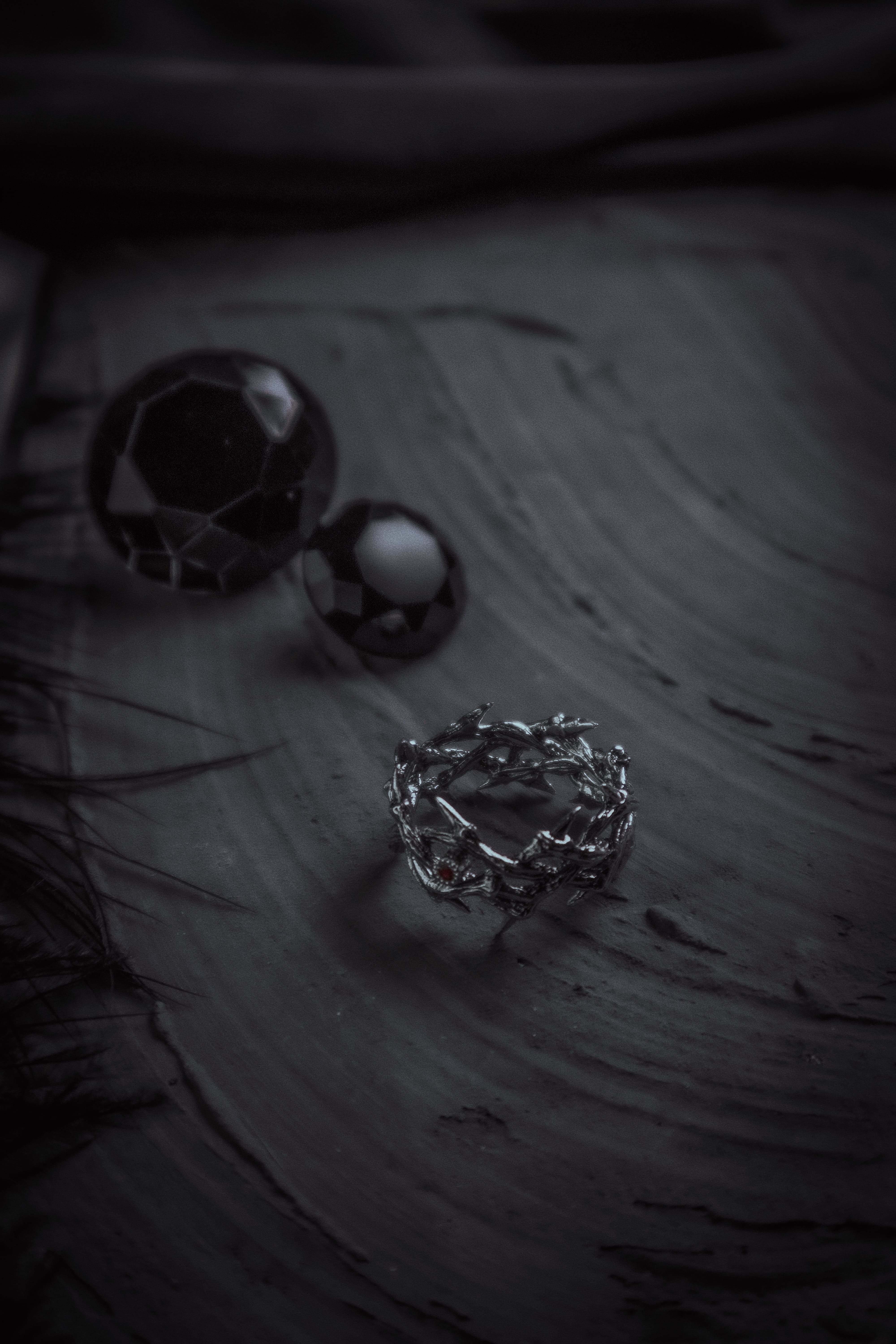 Crown of Thorns ring with stone