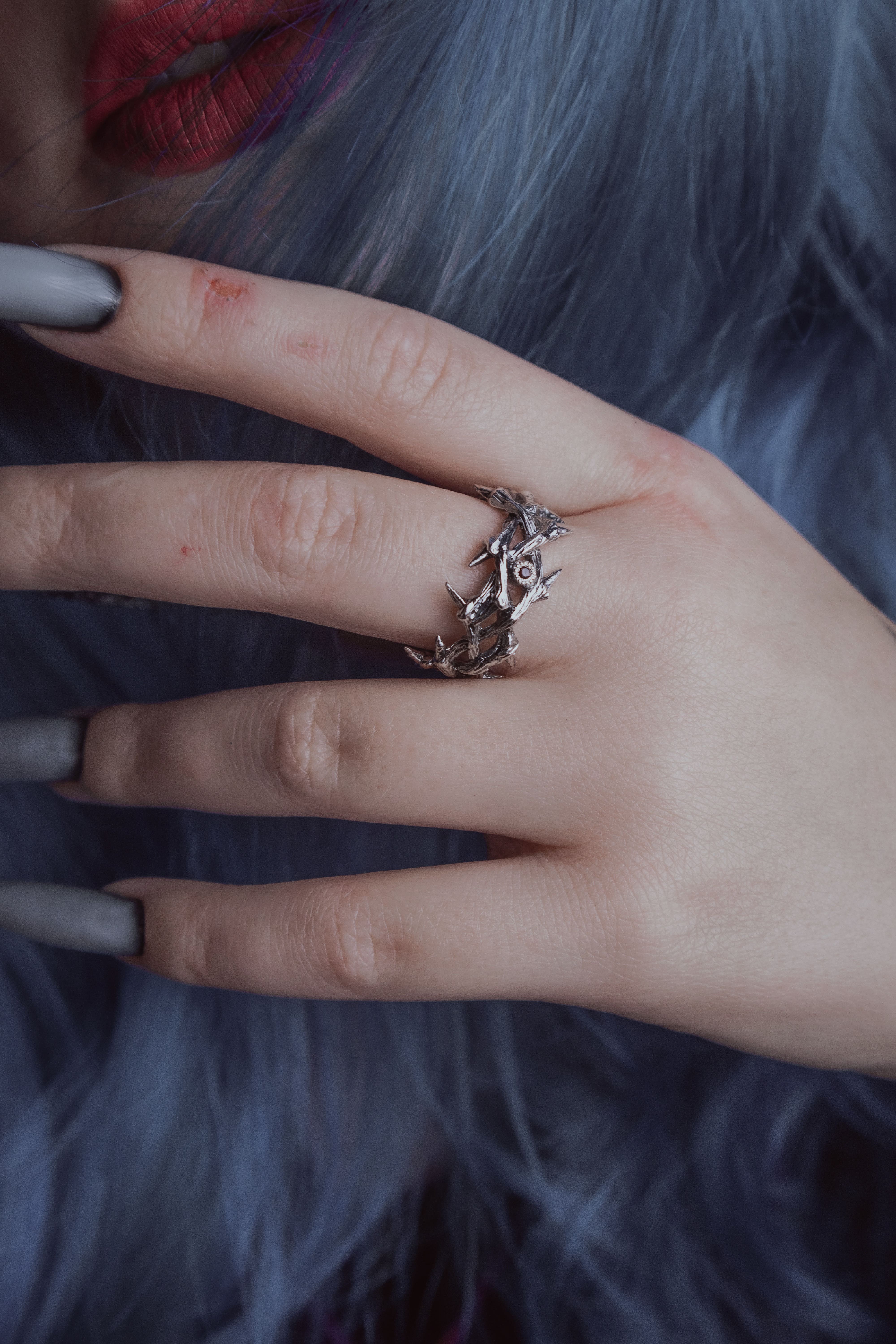 Crown of Thorns ring with stone