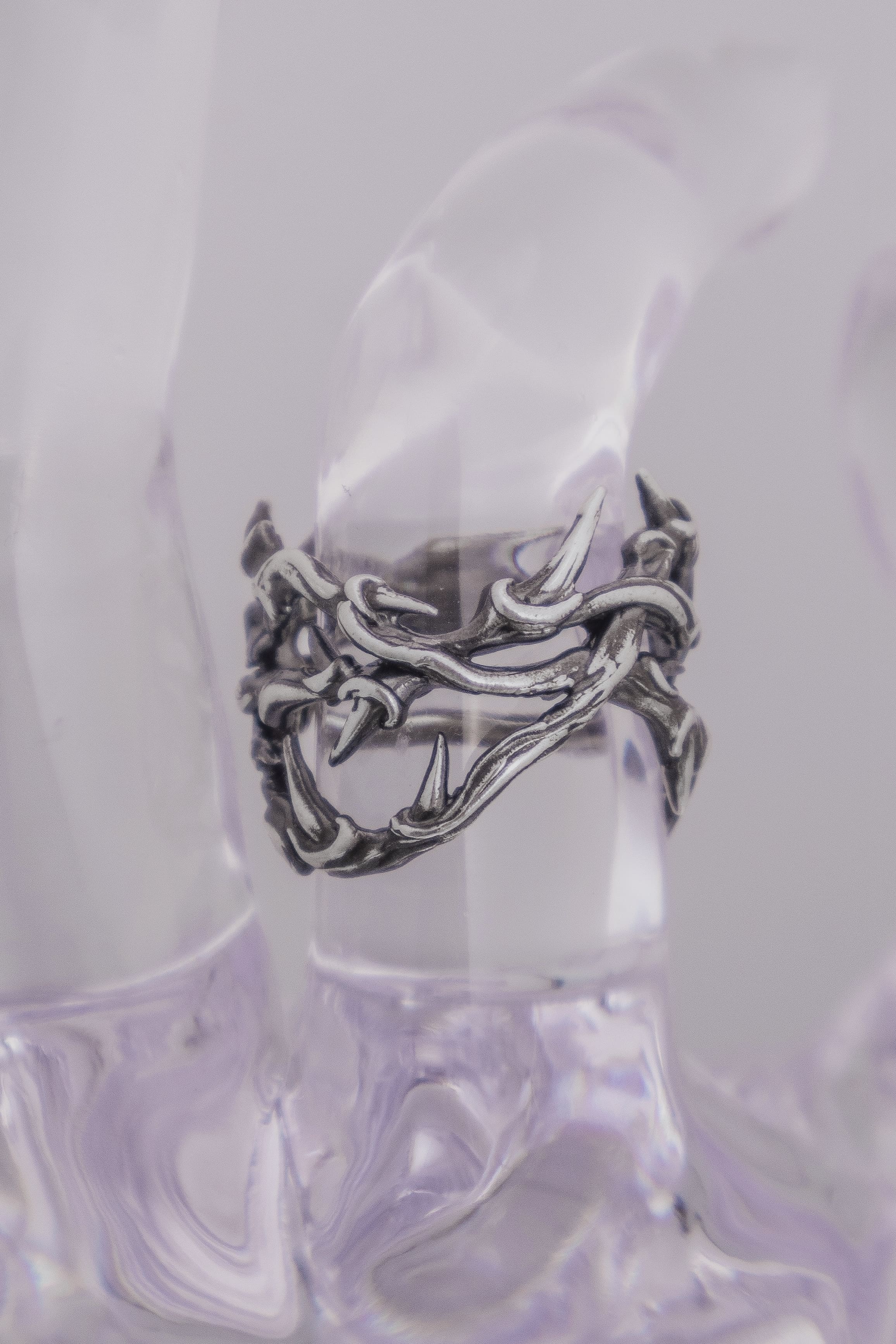 Chunky thorn ring