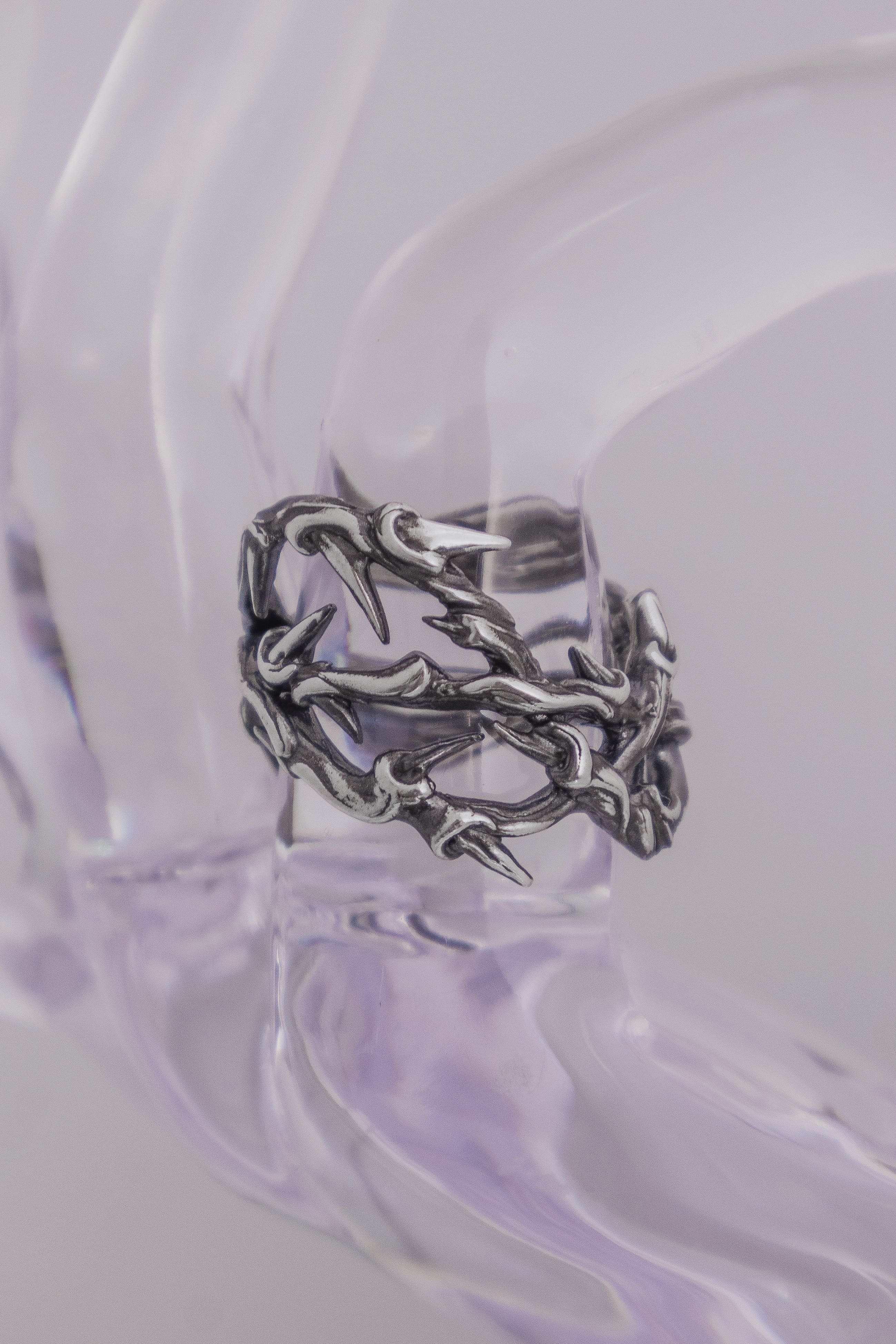 Chunky thorn ring