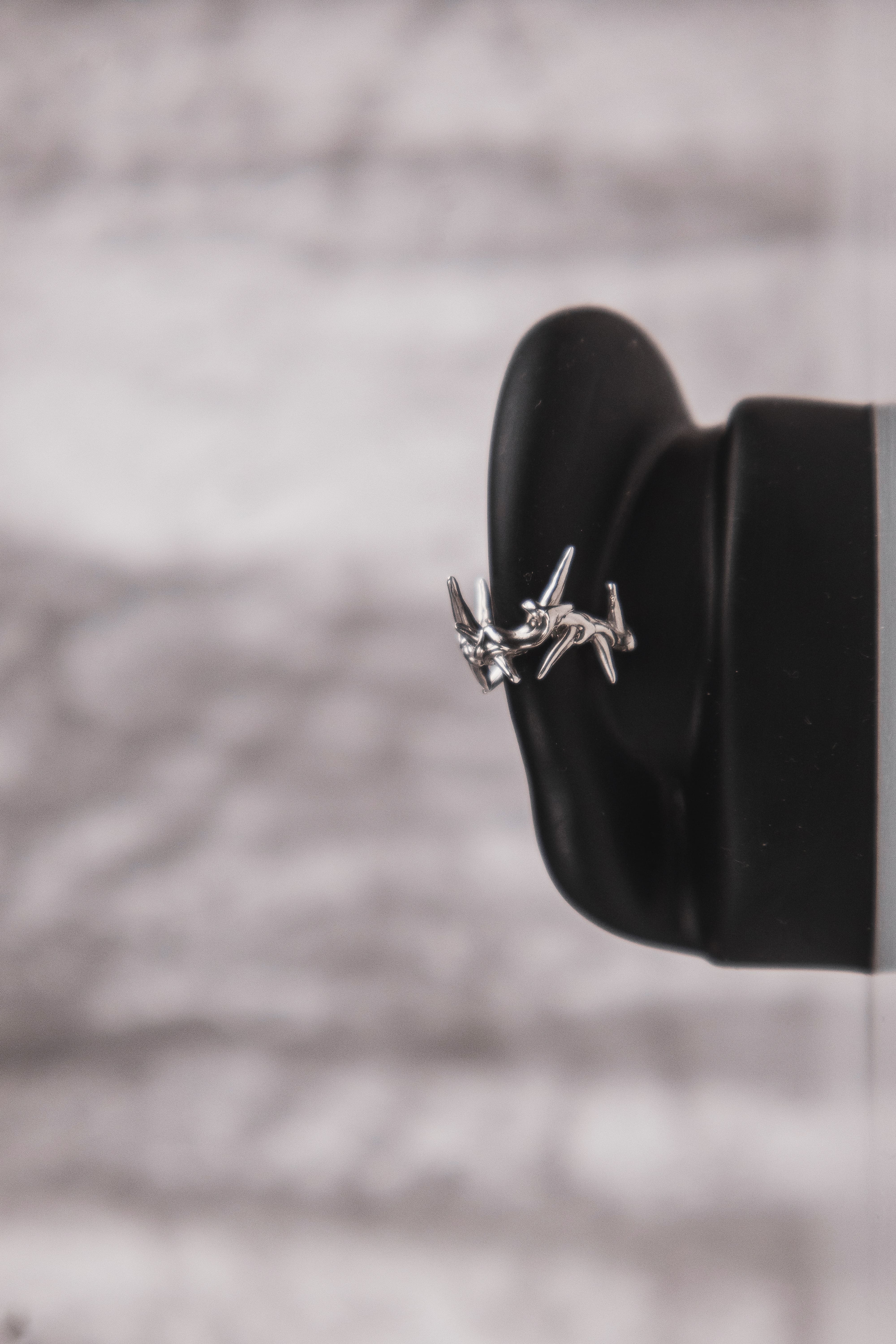 Thorn ear cuff
