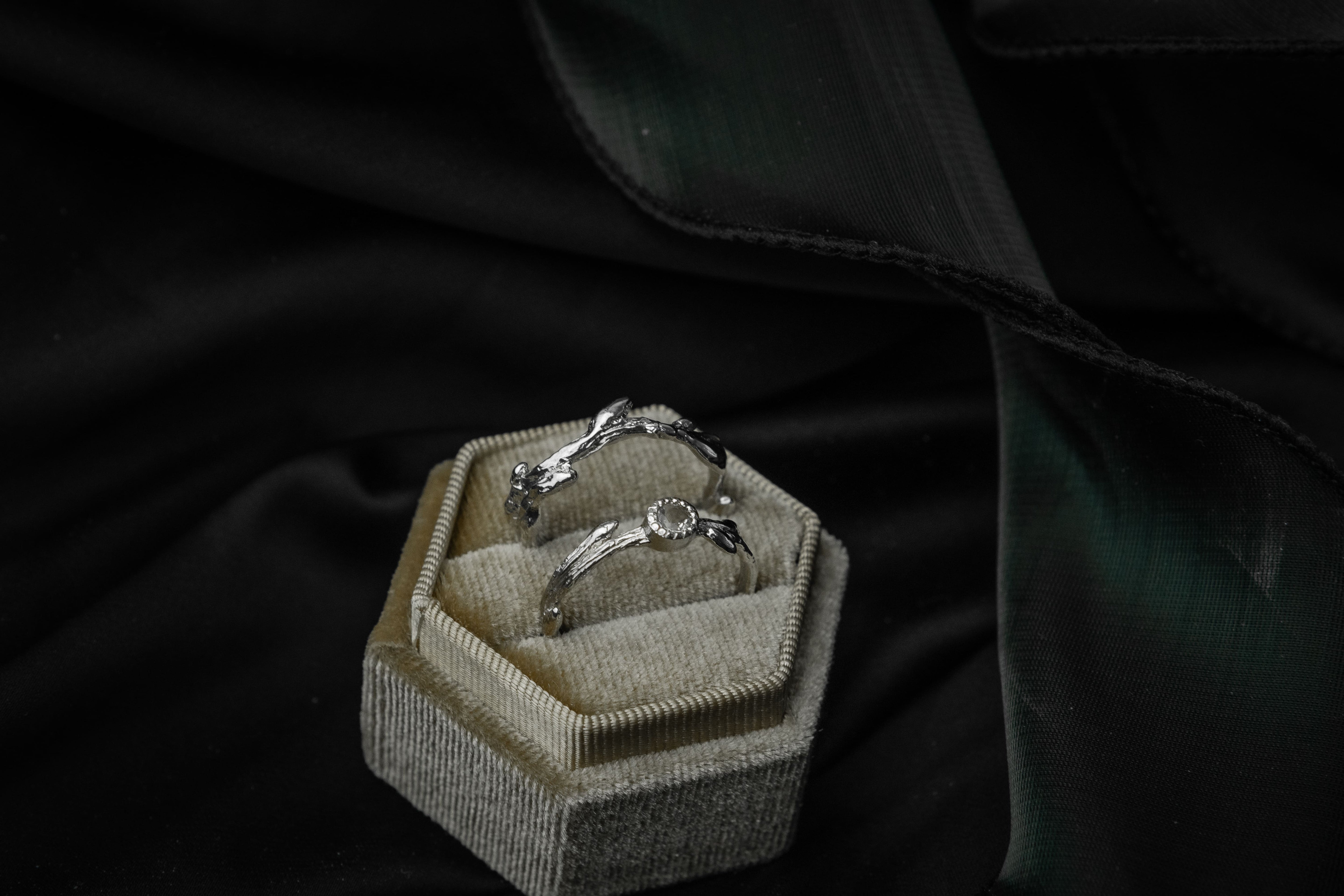 Branch ring with stone