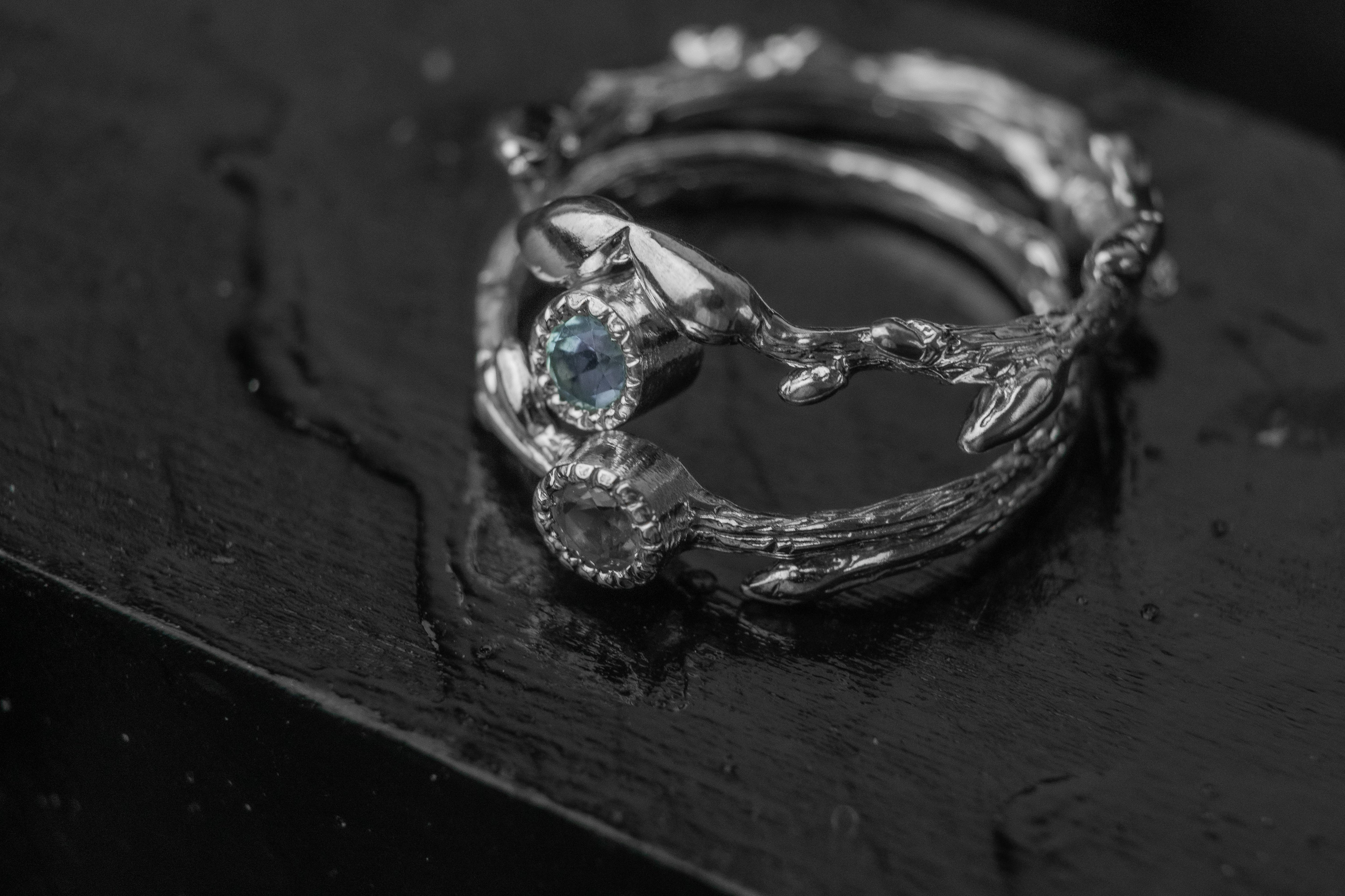 Branch ring with stone