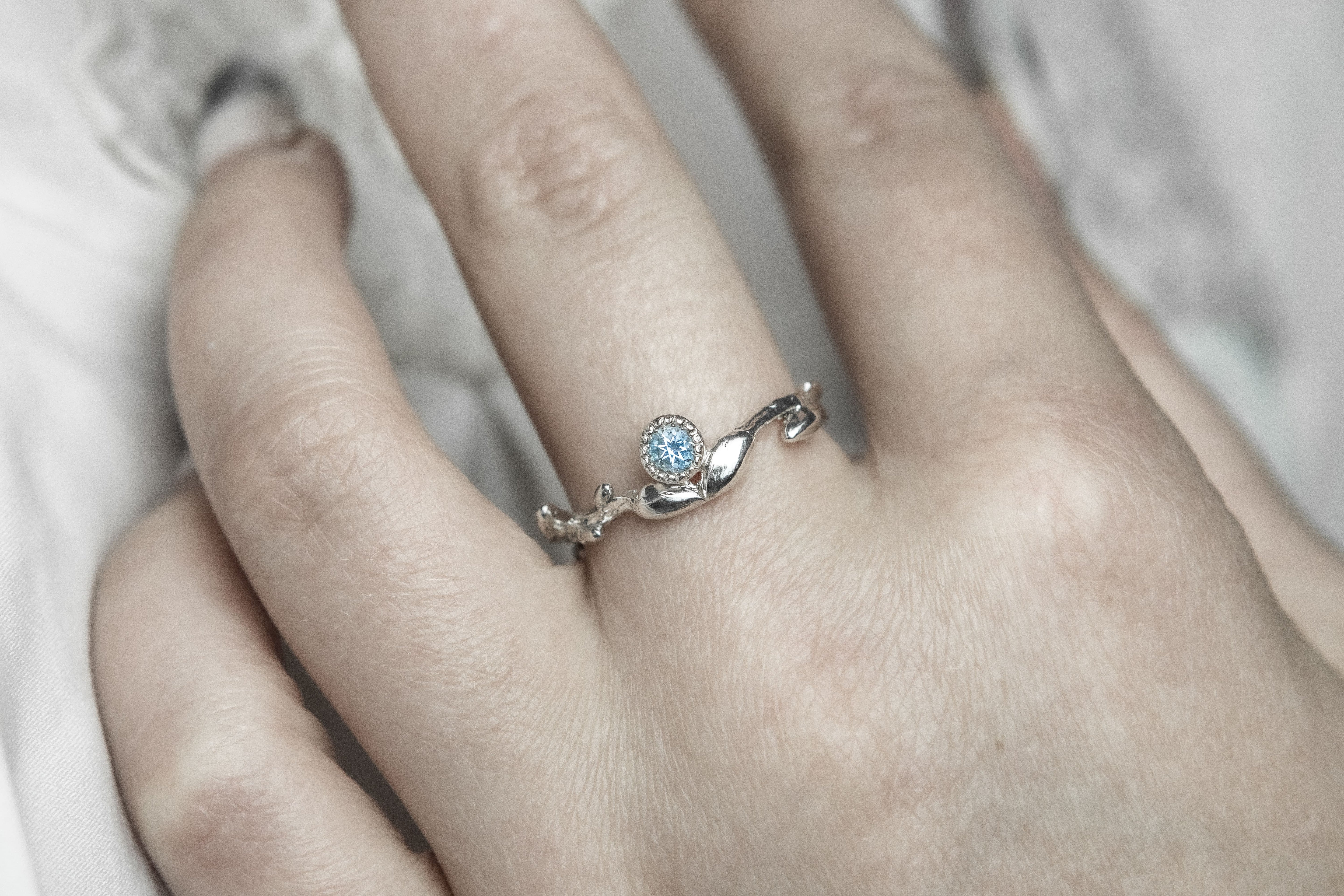 Wavy Branch Ring with Stone