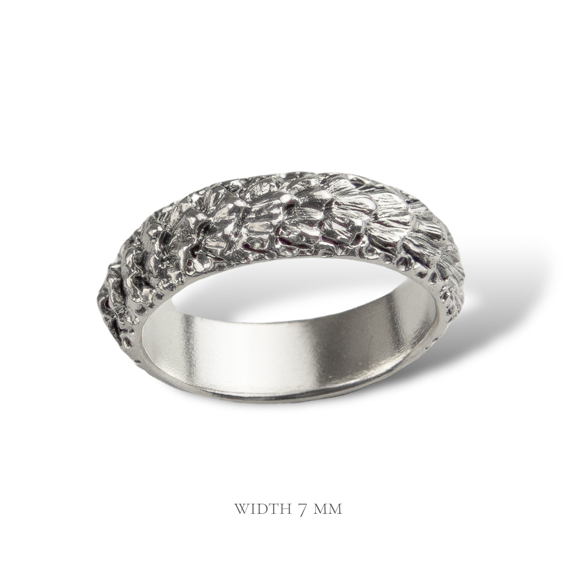 Ring with Dragon Scale