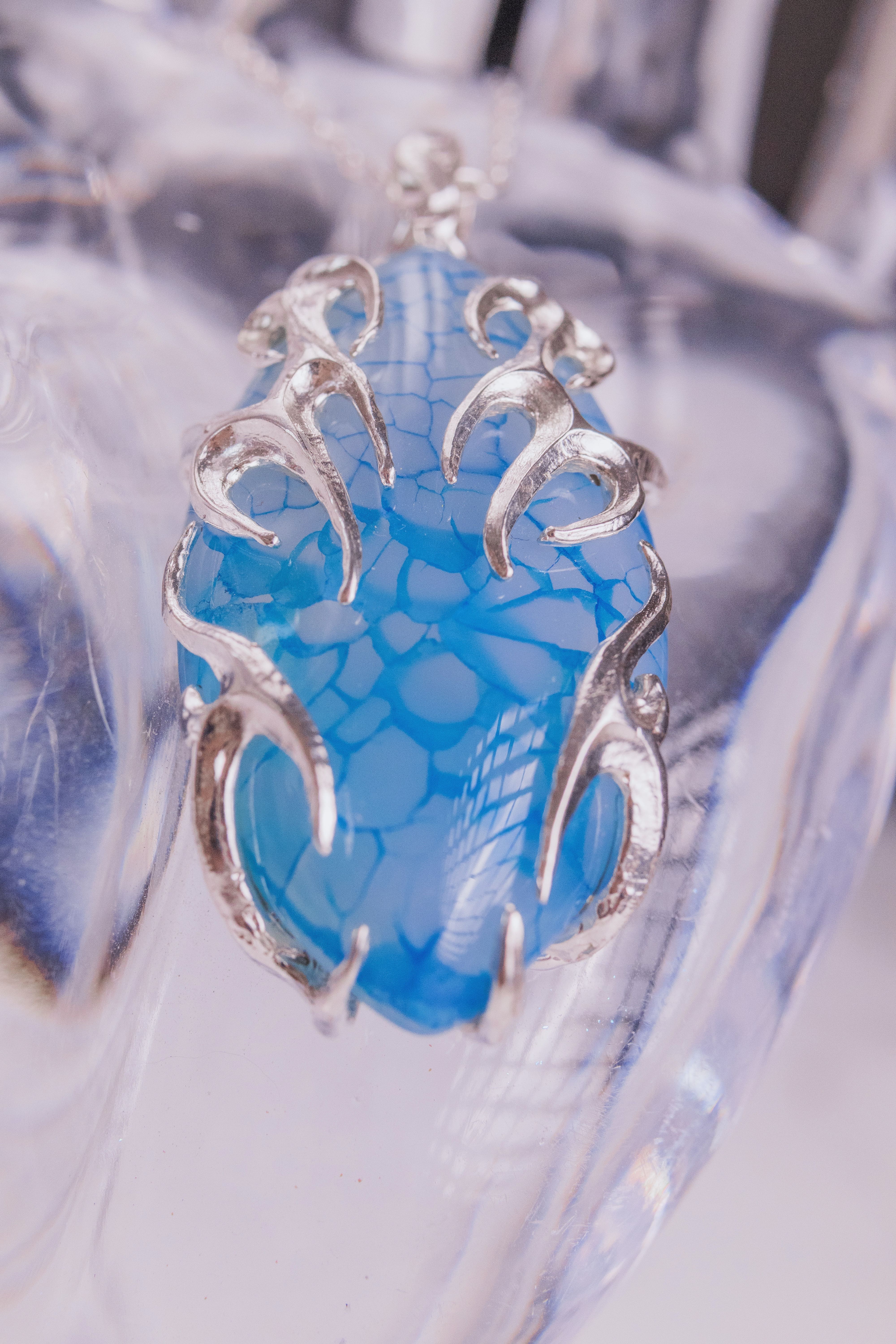 Tribal Pendant Dragon Vein Agate