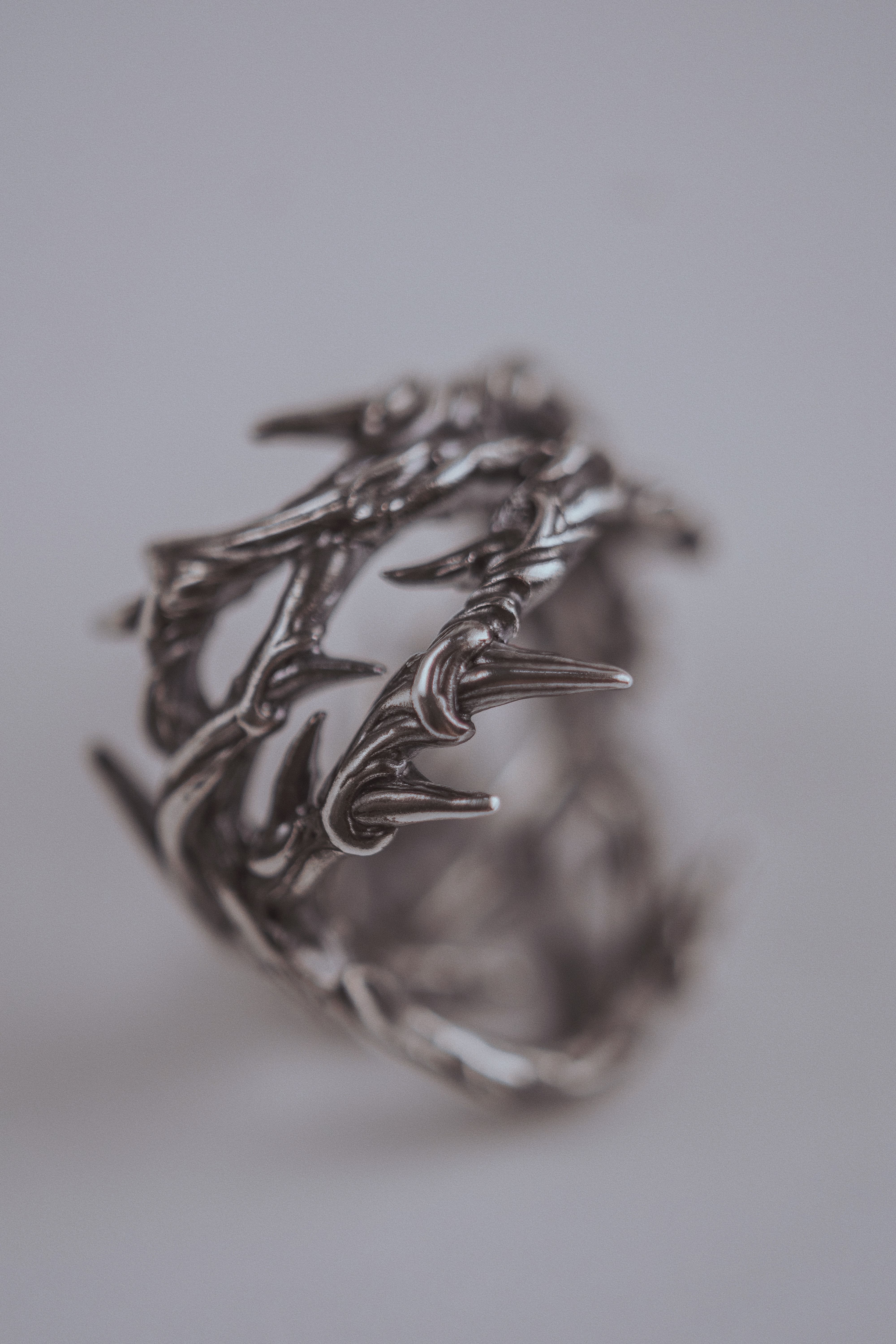 Chunky thorn ring
