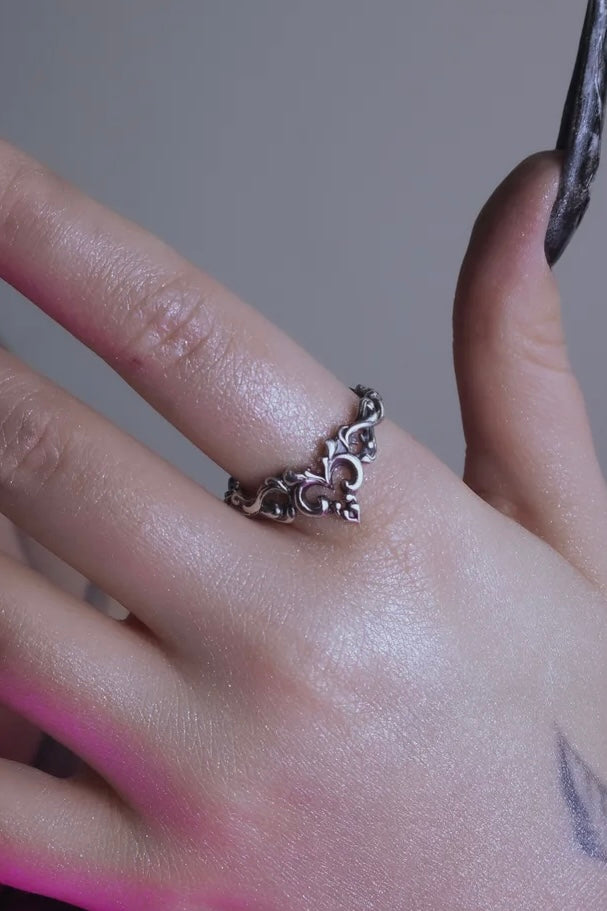 Gothic Heart Ring