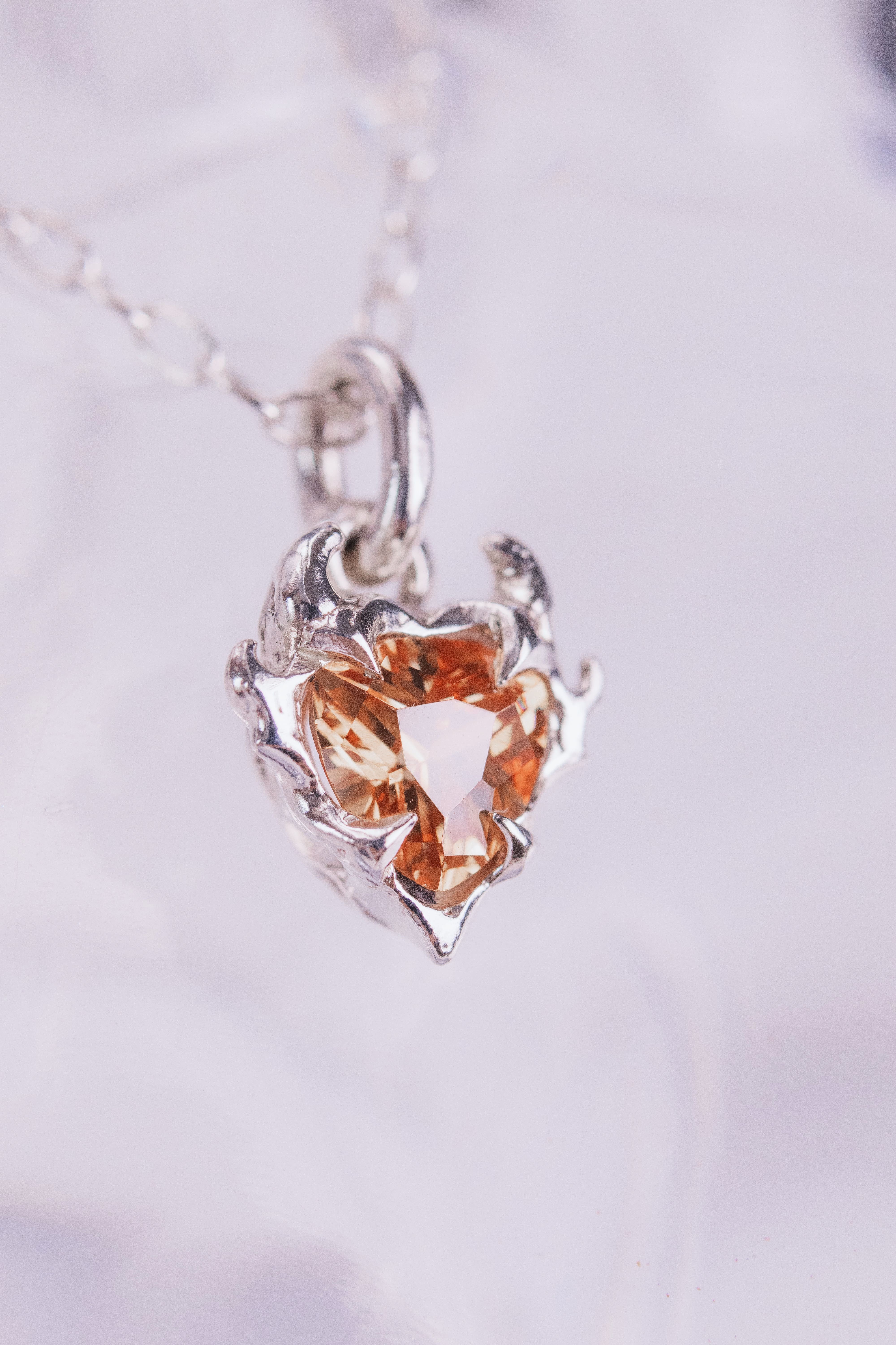 Champagne Lyra Pendant