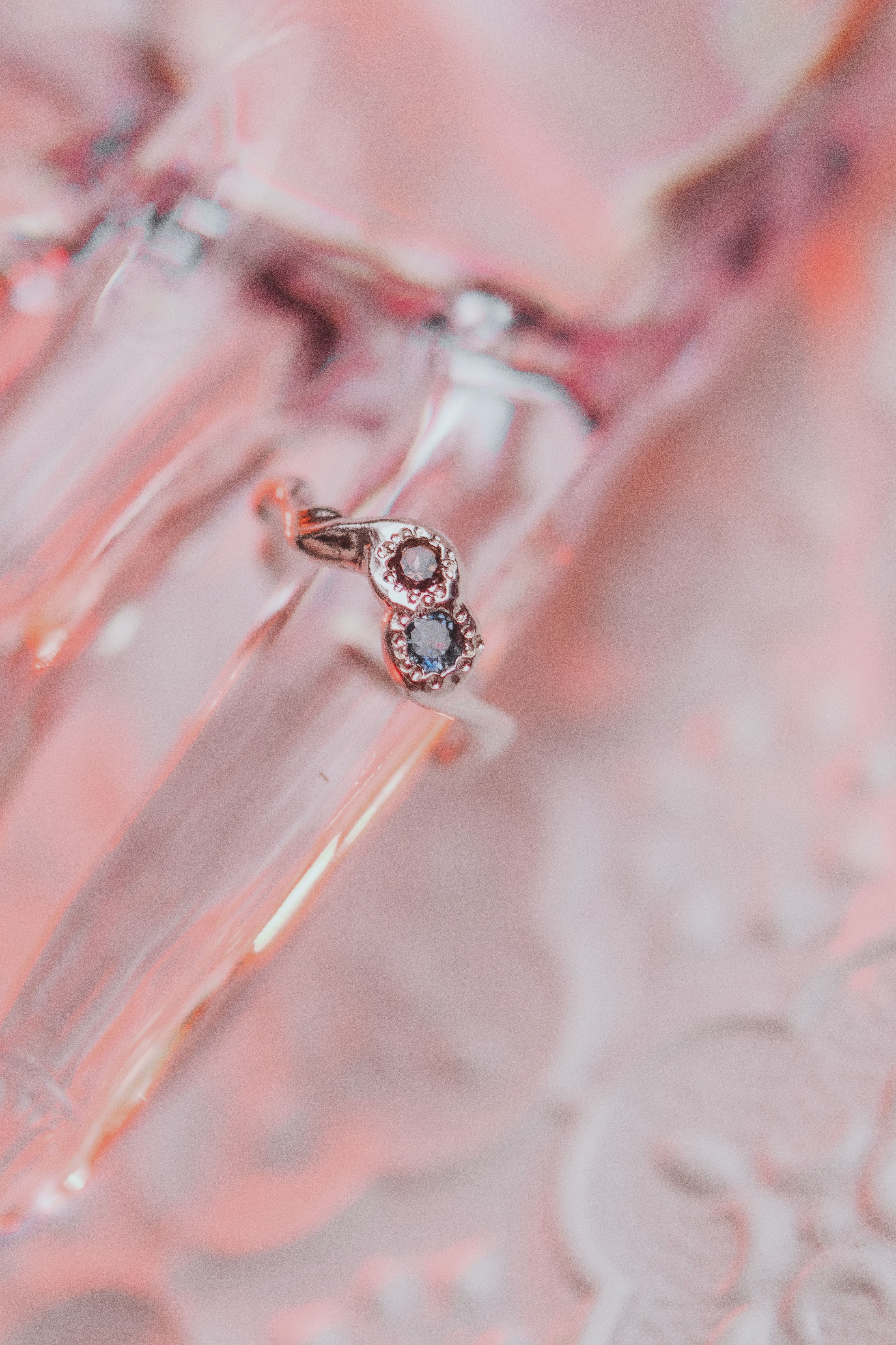 Minimalistic ring with stones