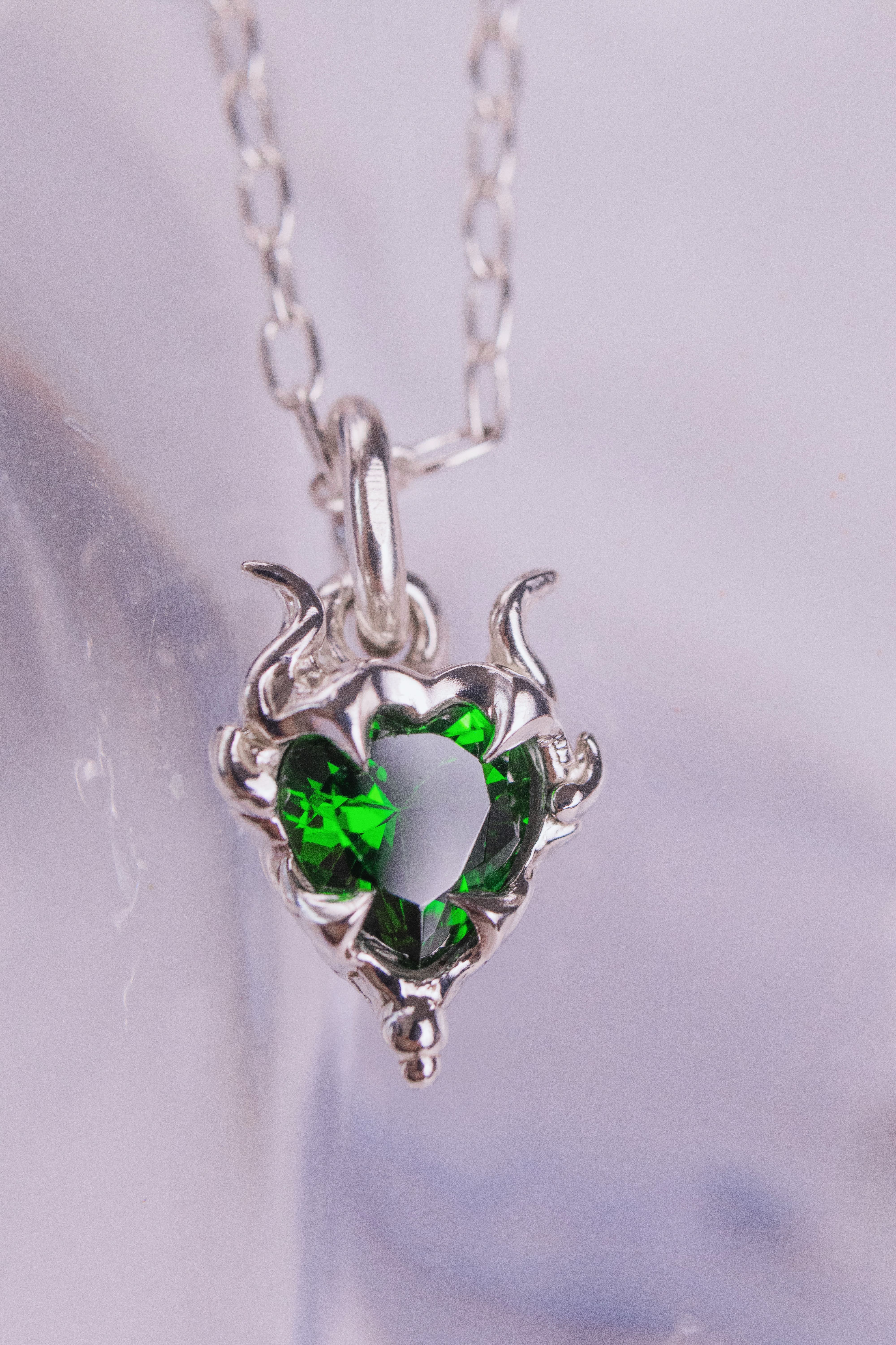 Green Lyra Pendant