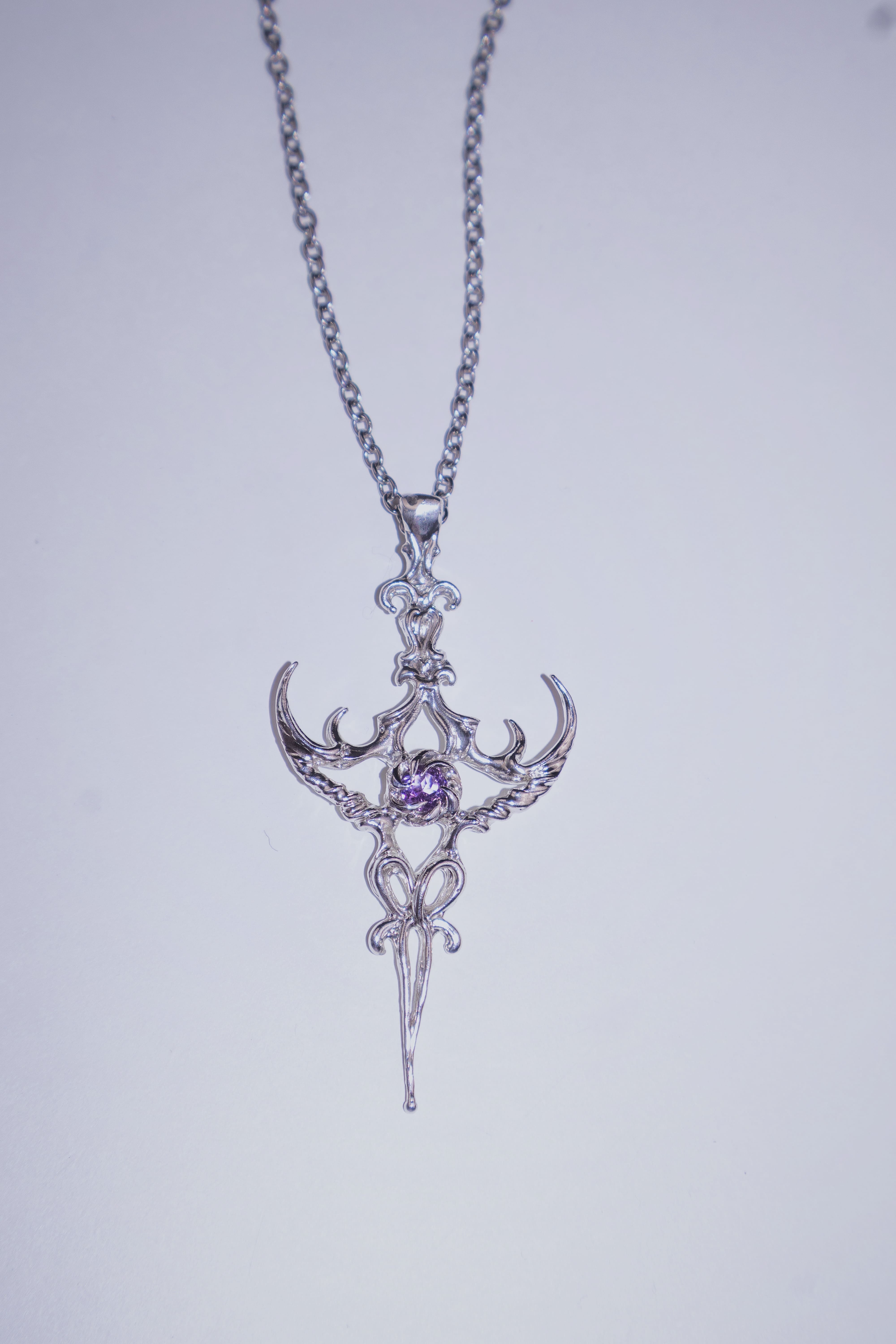 Chunky pendant with Amethyst