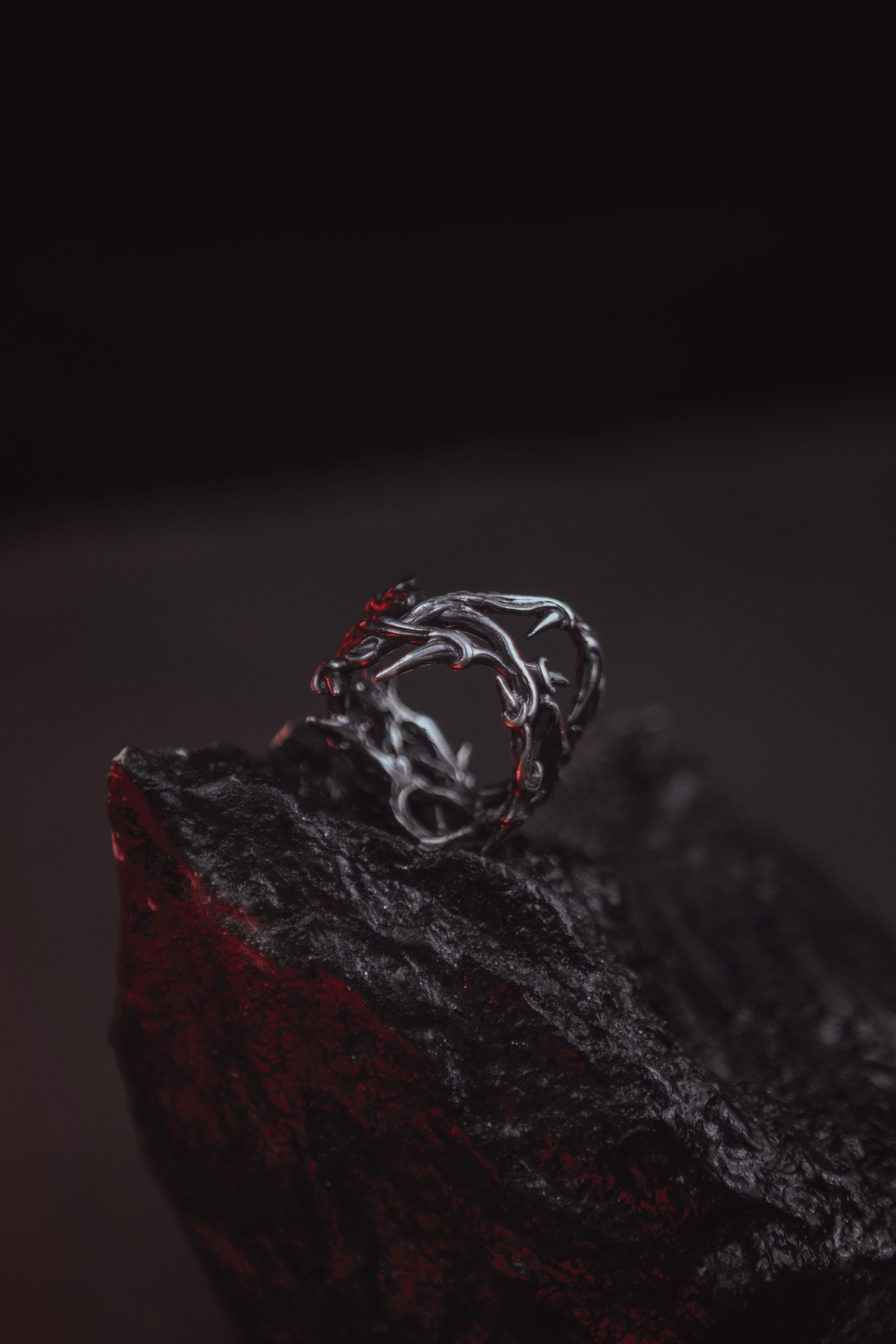 Chunky thorn ring