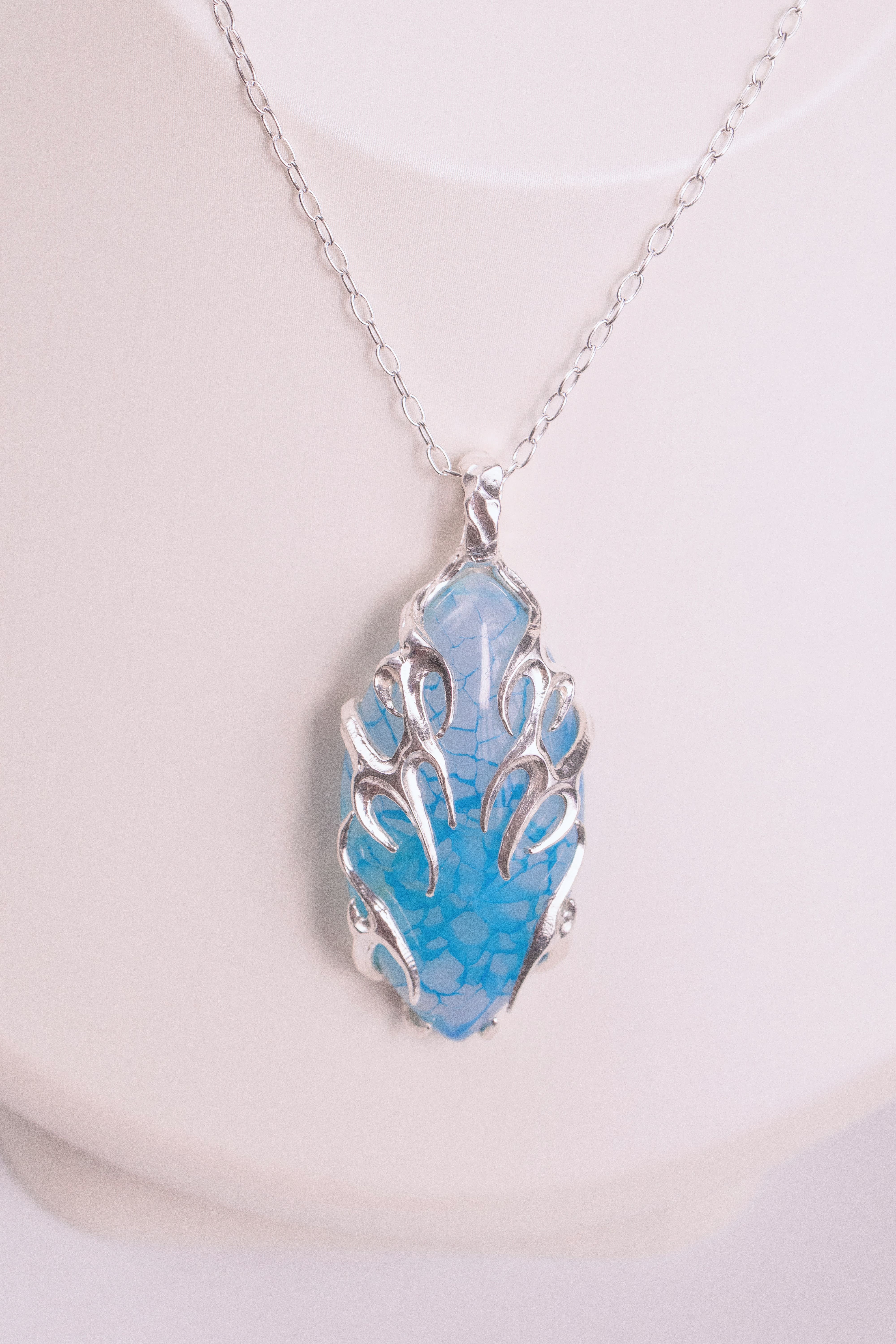 Tribal Pendant Dragon Vein Agate