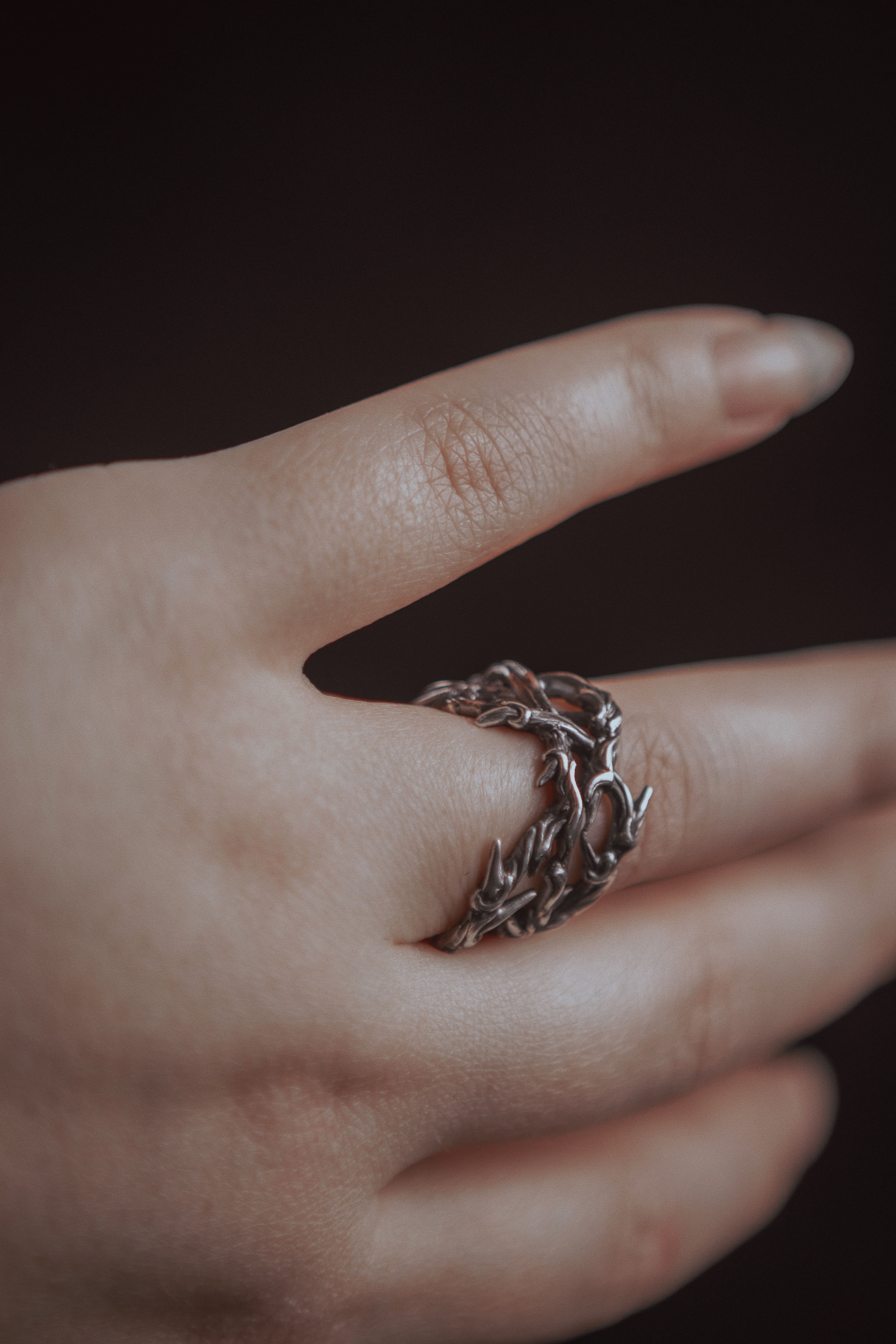 Chunky thorn ring