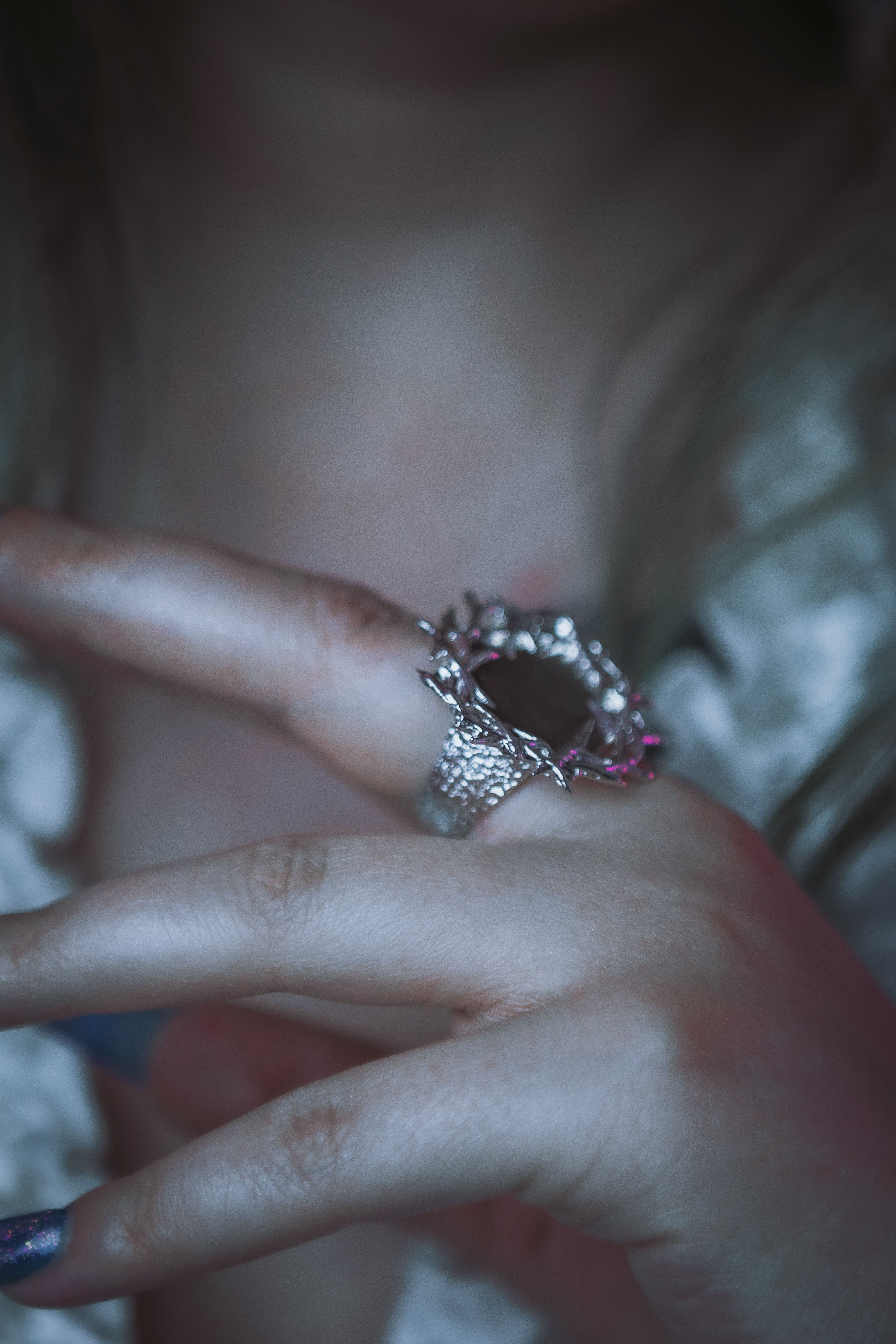 Statement ring with Thorns