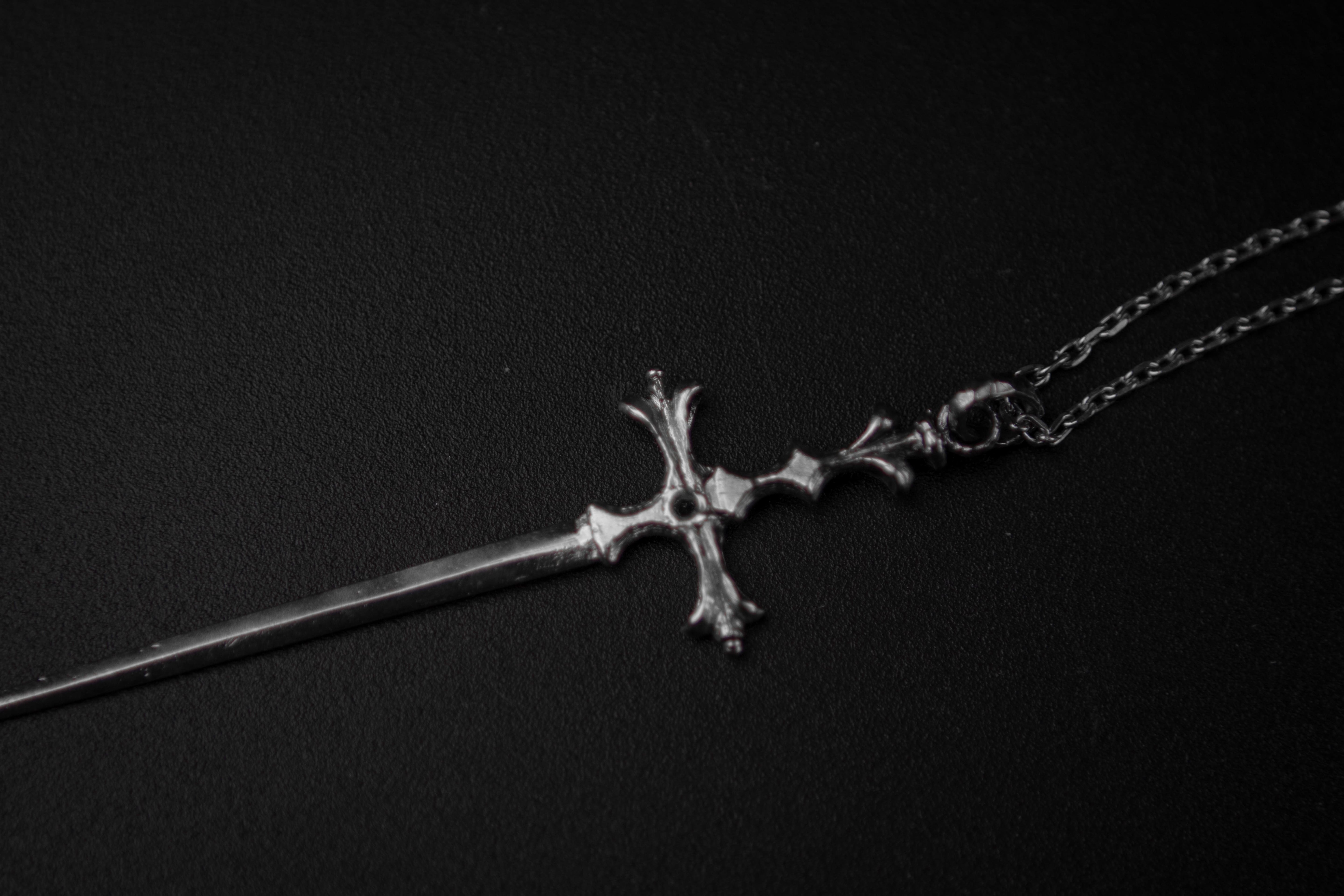 Sword-Pendant with 2 mm Stone